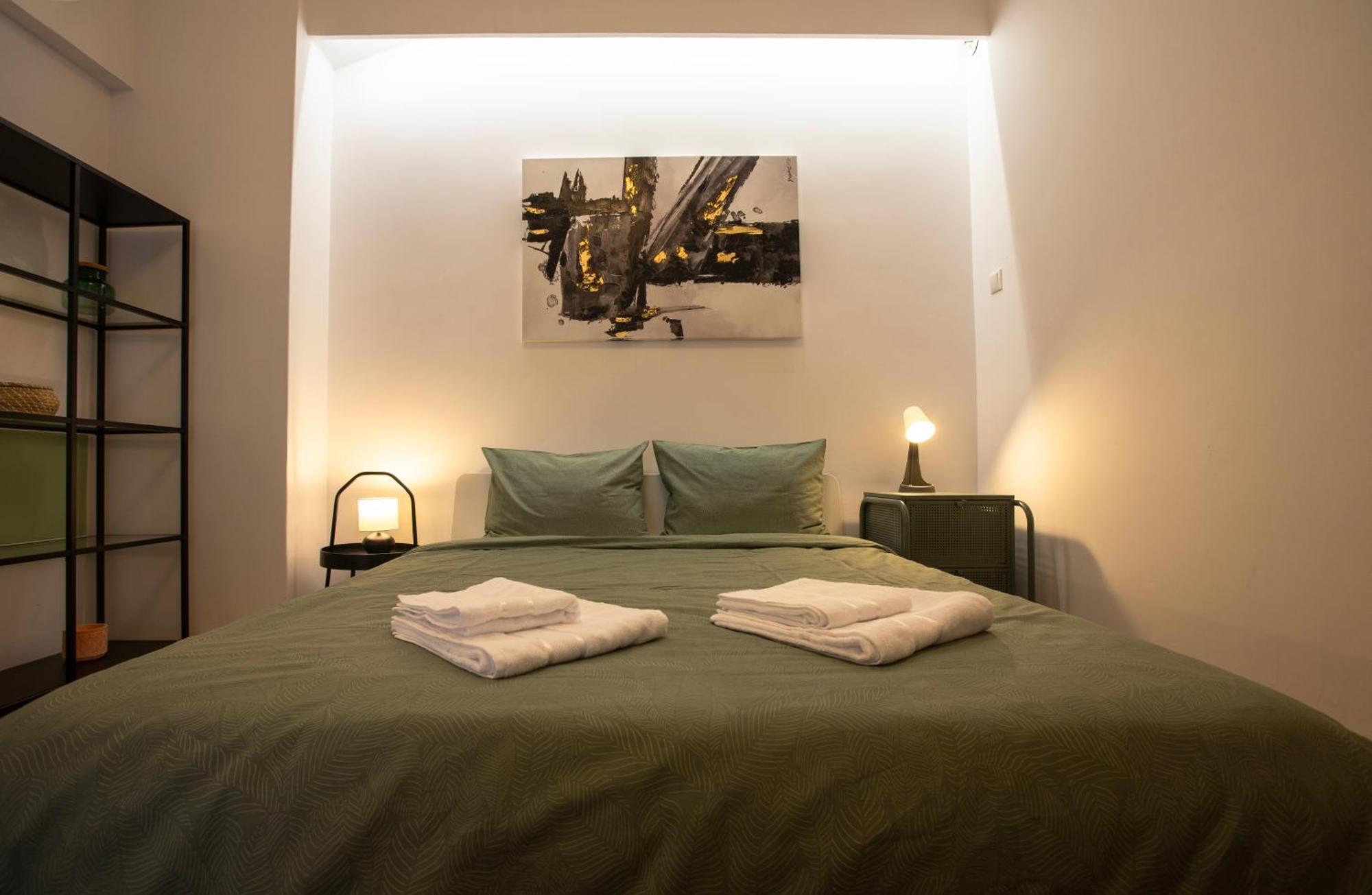 Apartament Ultracentral Hong Kong 3 Bdrm *