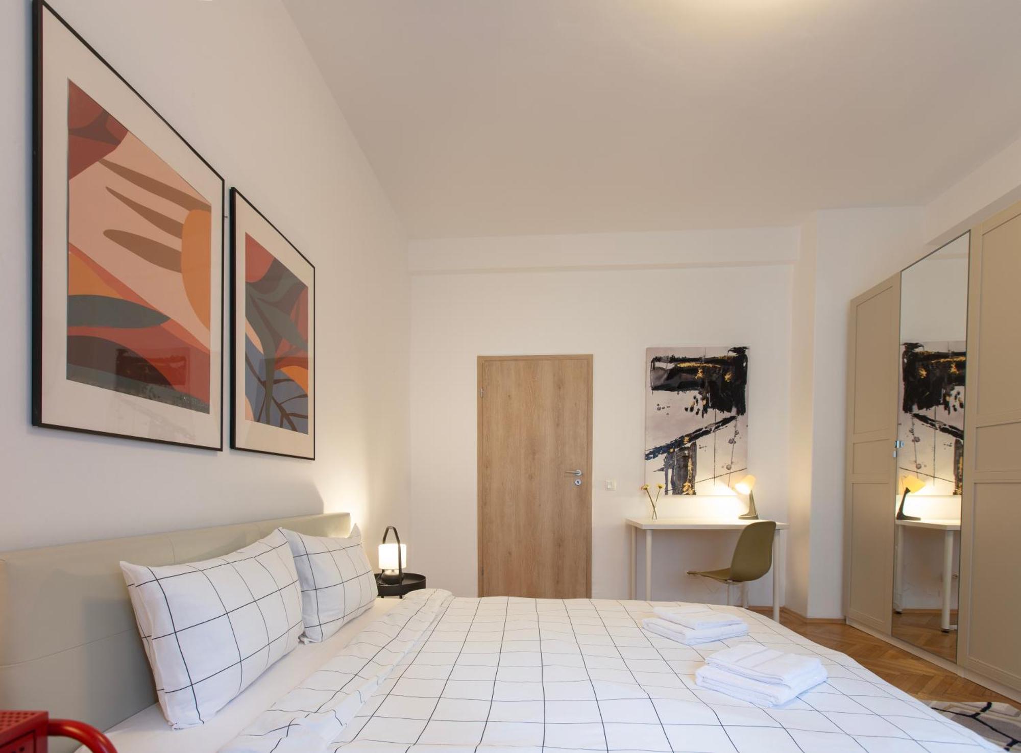 Ultracentral Hong Kong 3 Bdrm Apartament *