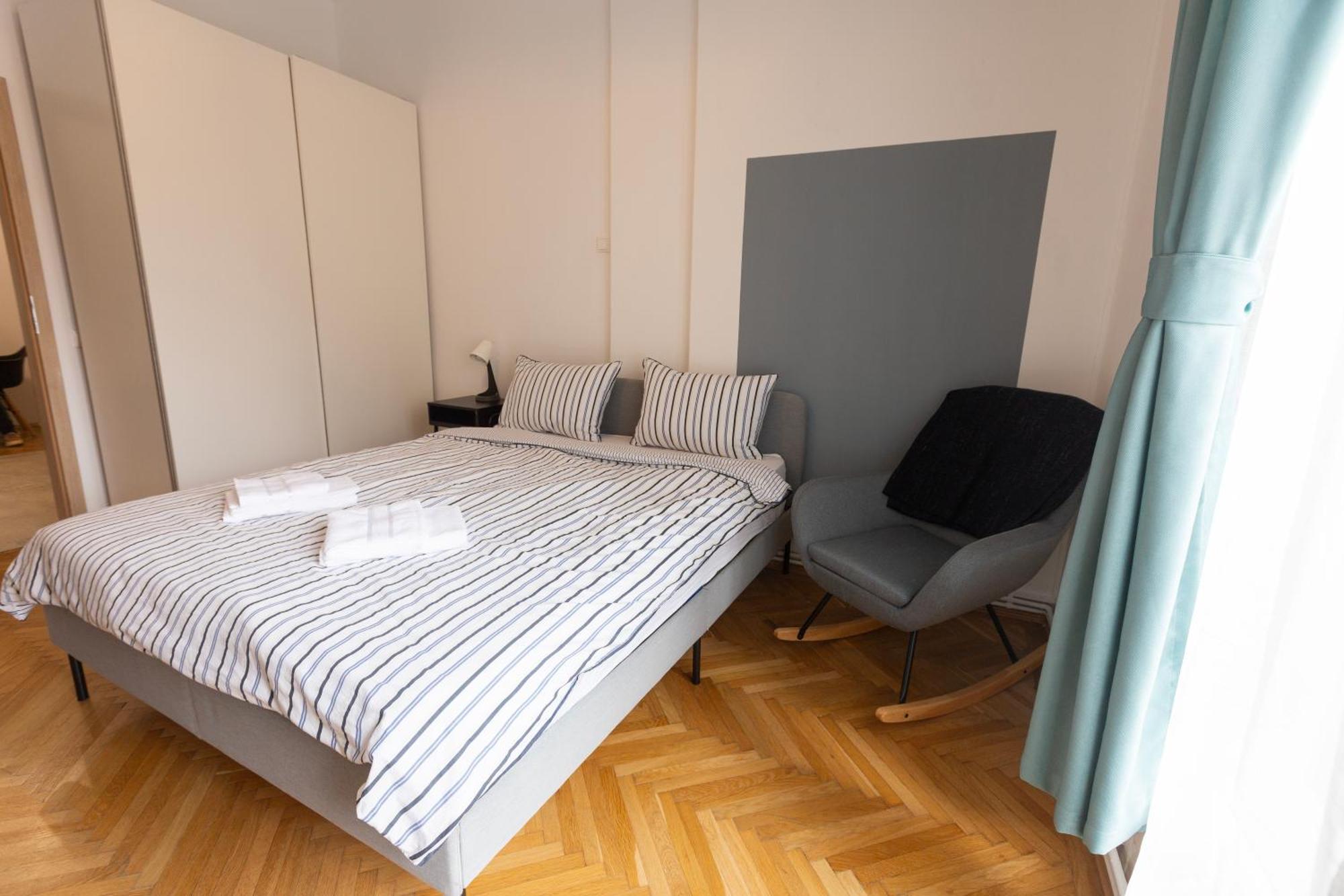 Ultracentral Hong Kong 3 Bdrm