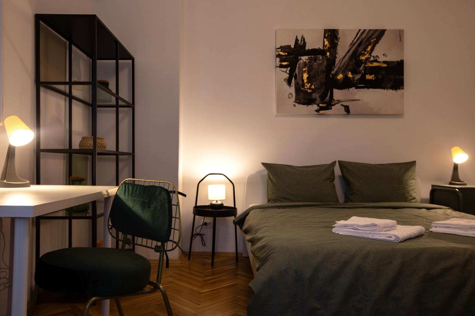 Ultracentral Hong Kong 3 Bdrm Apartament *