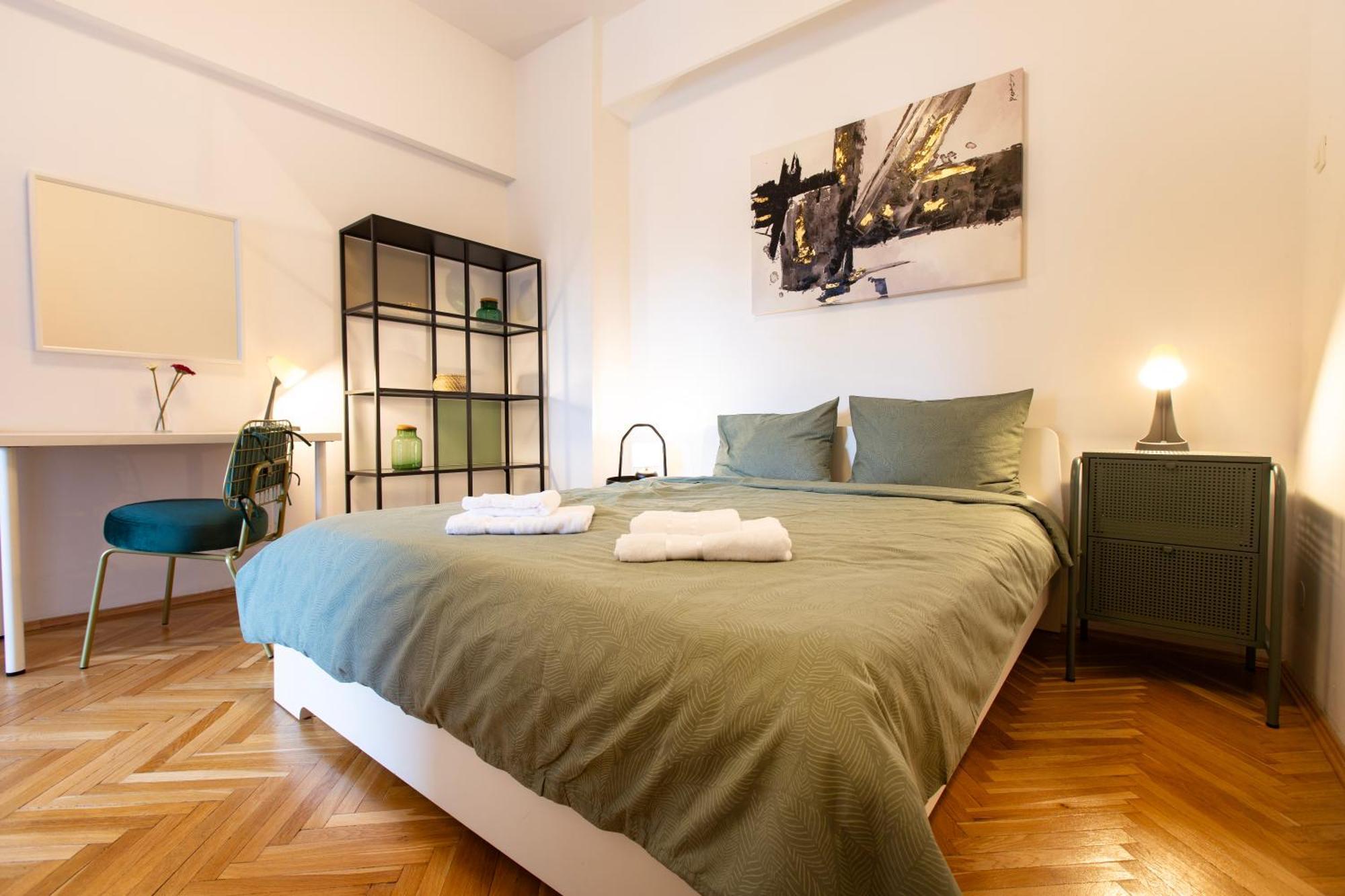 Ultracentral Hong Kong 3 Bdrm