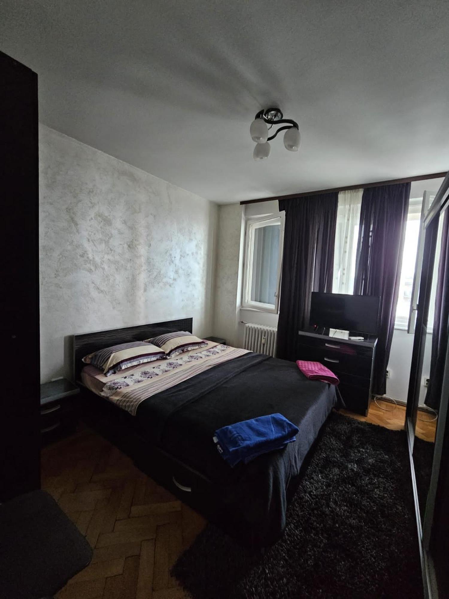 In Regim Hotelier Bucareste