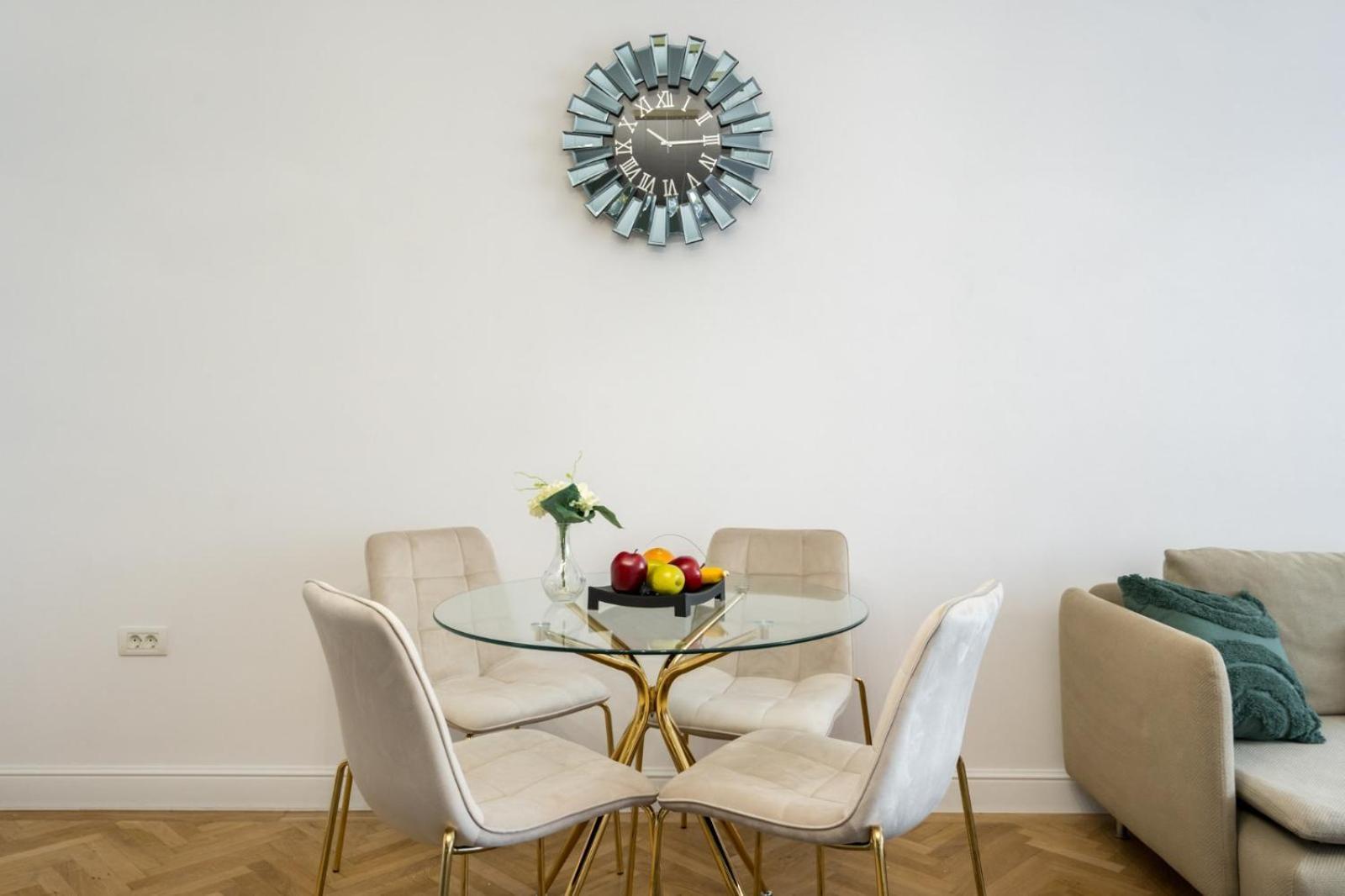 Luxury 2br Calea Victoriei * Bucharest