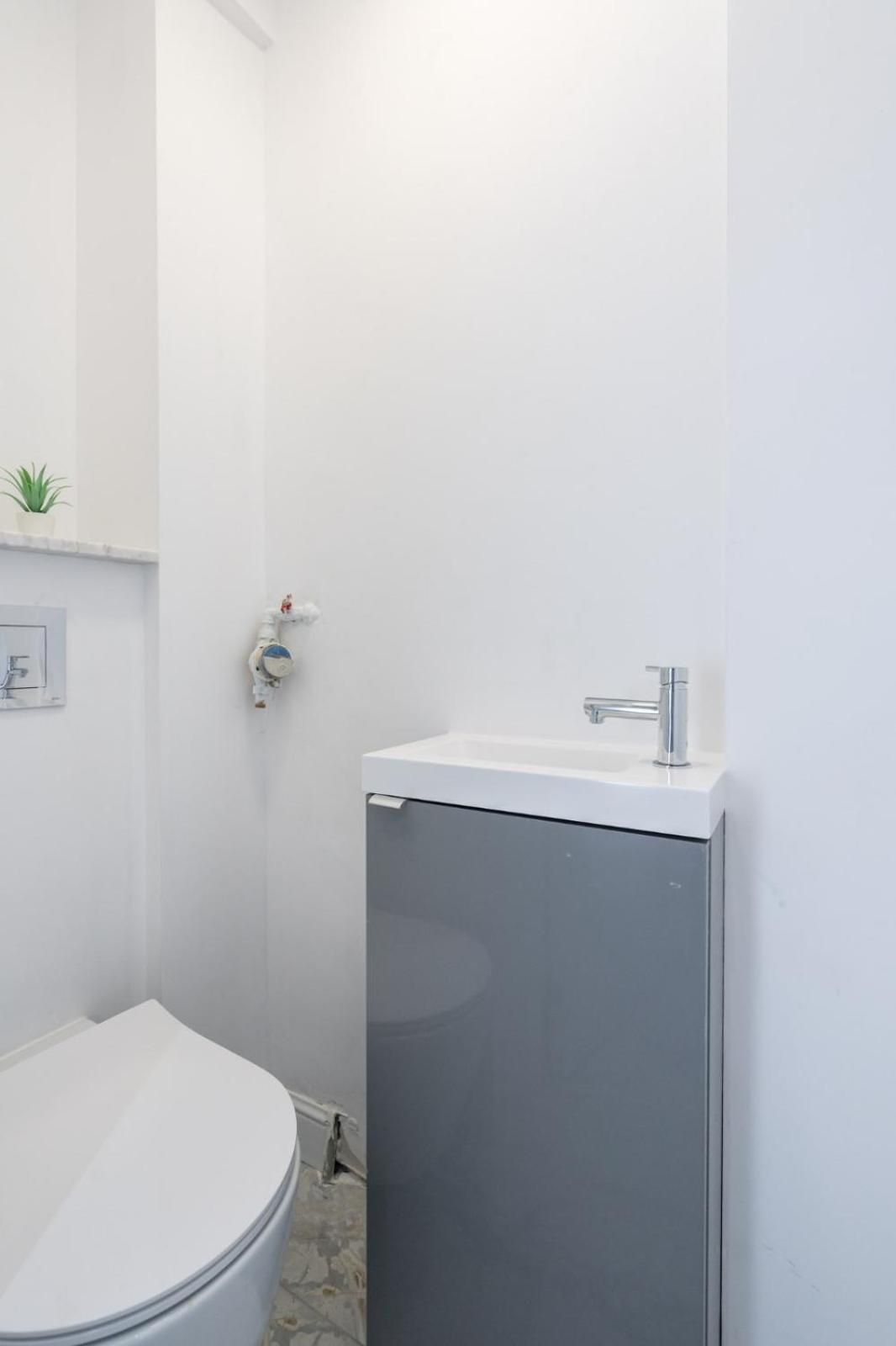 Luxury 2br Calea Victoriei Apartment Bucharest