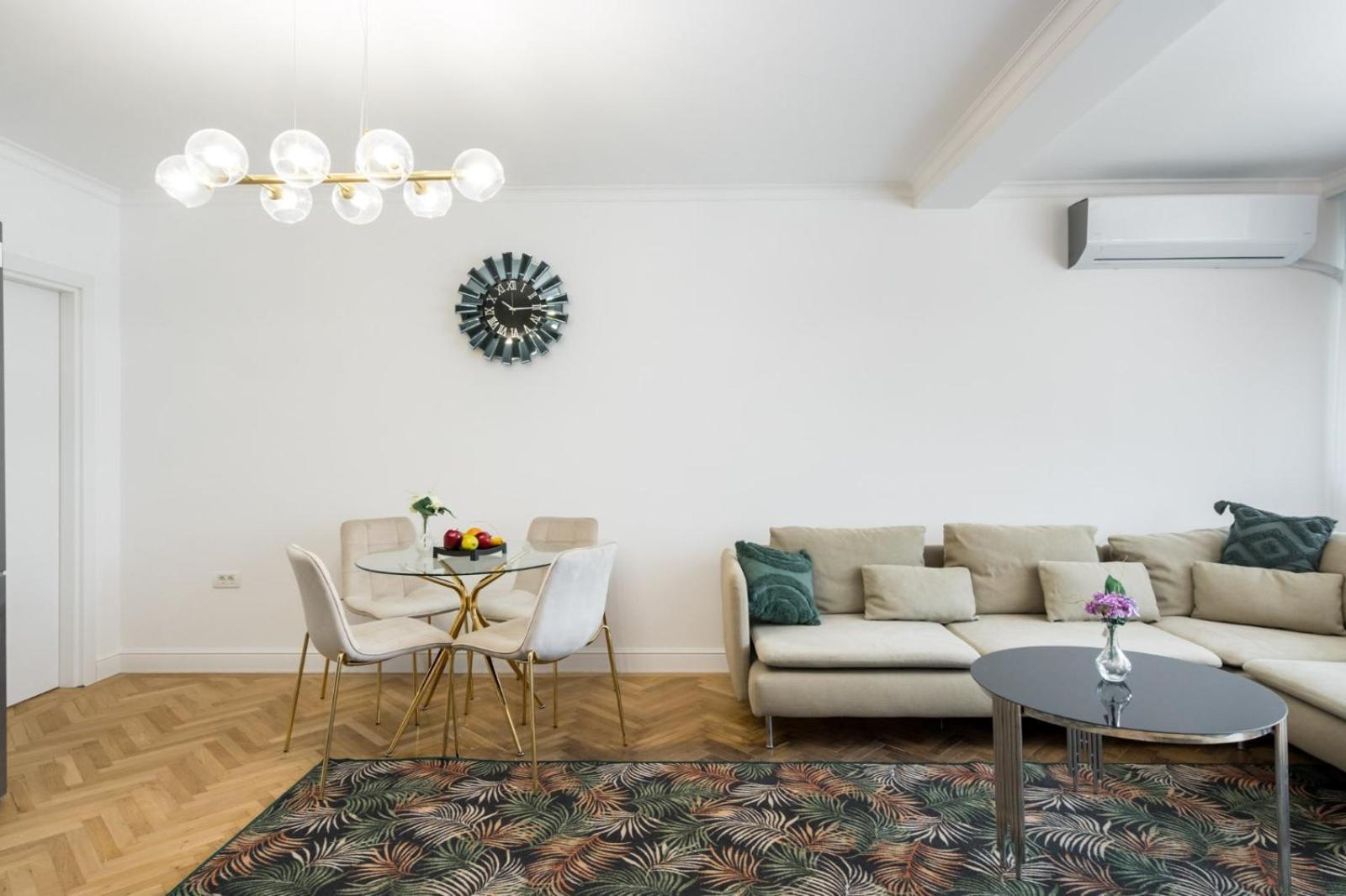 Luxury 2br Calea Victoriei Bucharest