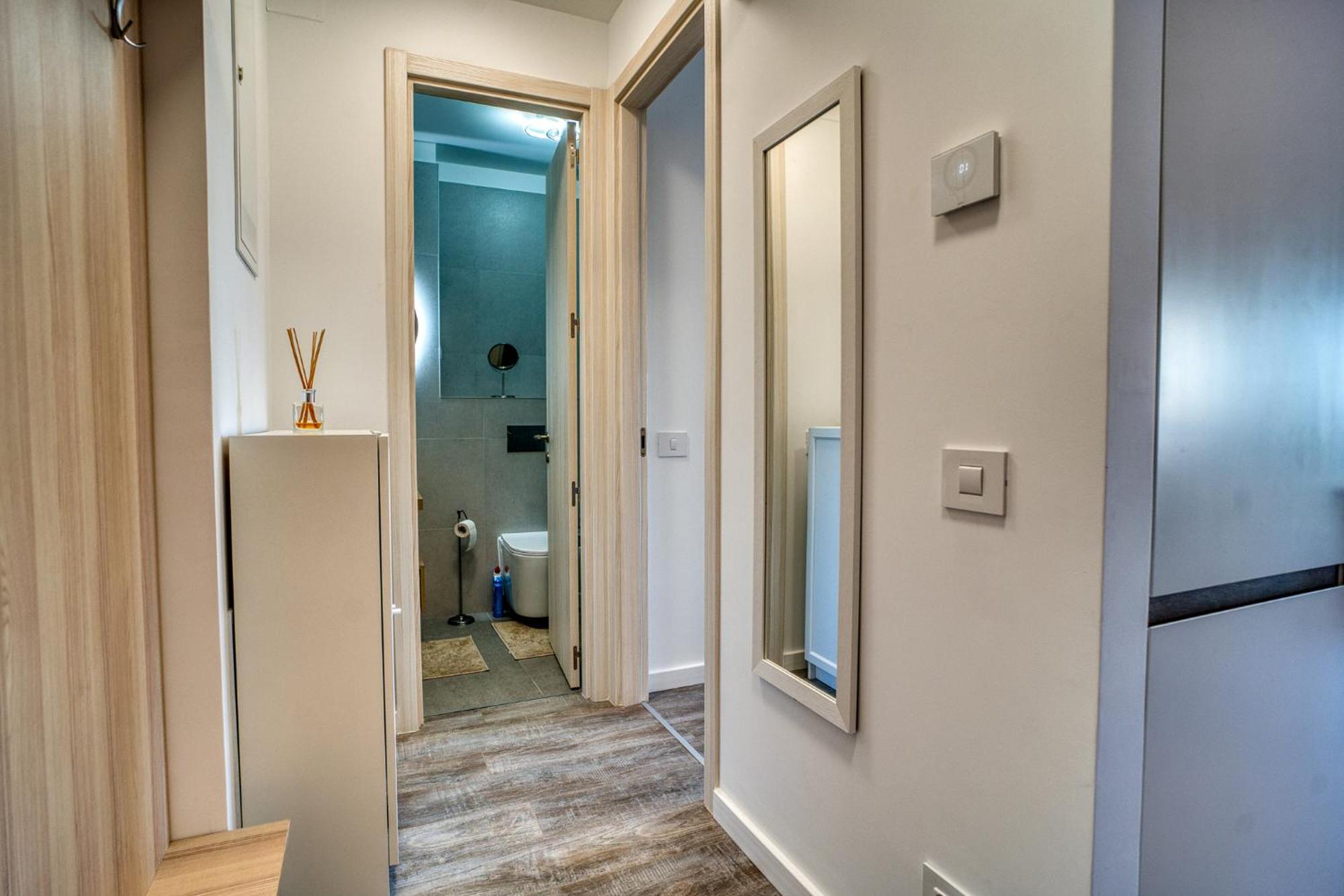 Modern 1br Parcului Hideaway Bucharest