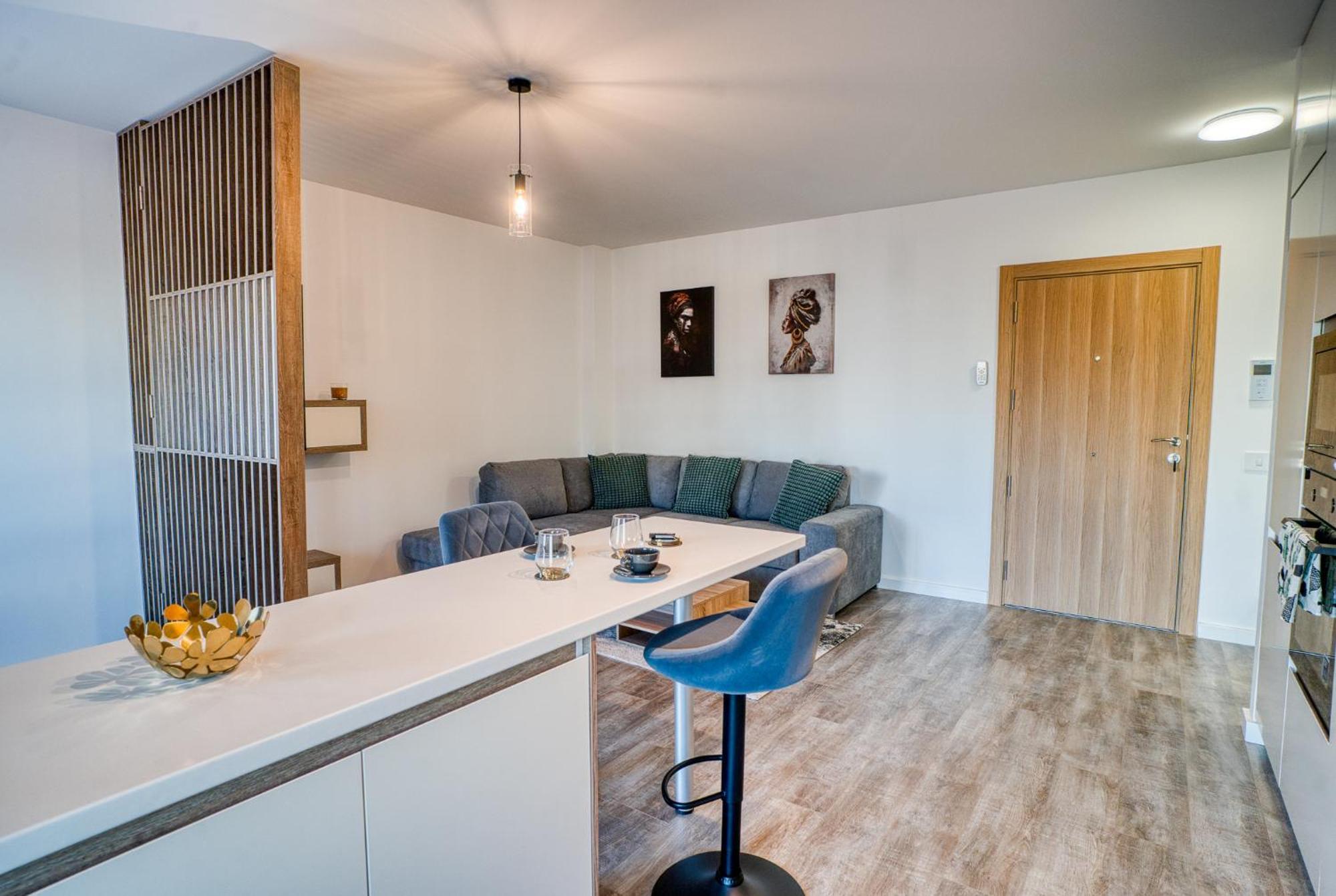 Modern 1br Parcului Hideaway Bucharest