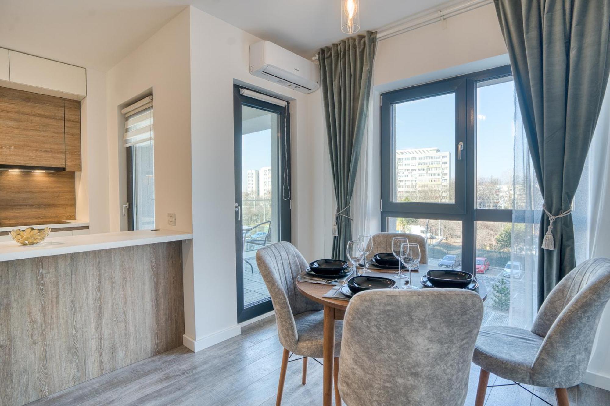 Modern 1br Parcului Hideaway Apartment Bucharest