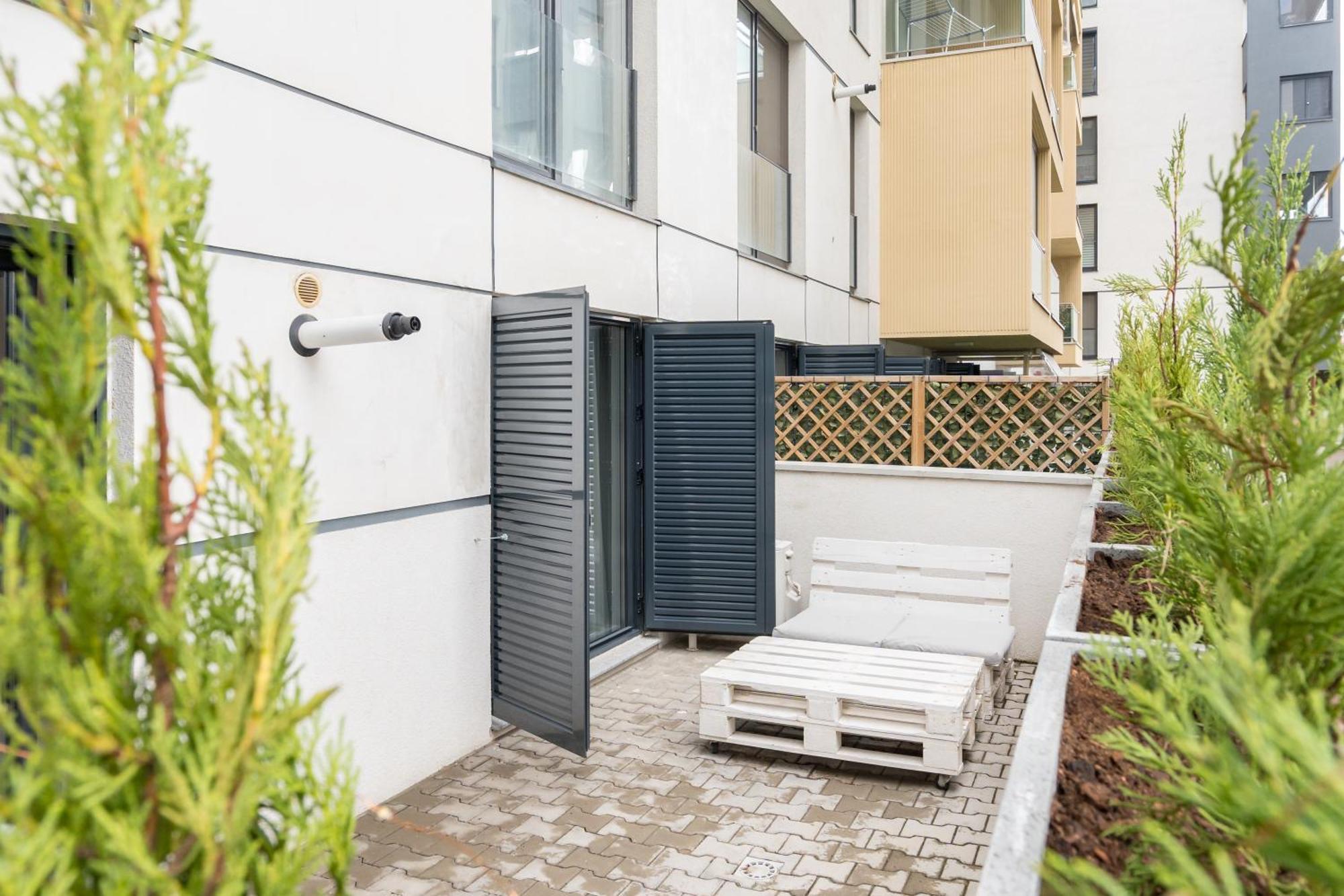 Papini's -apartment With Big Terrace