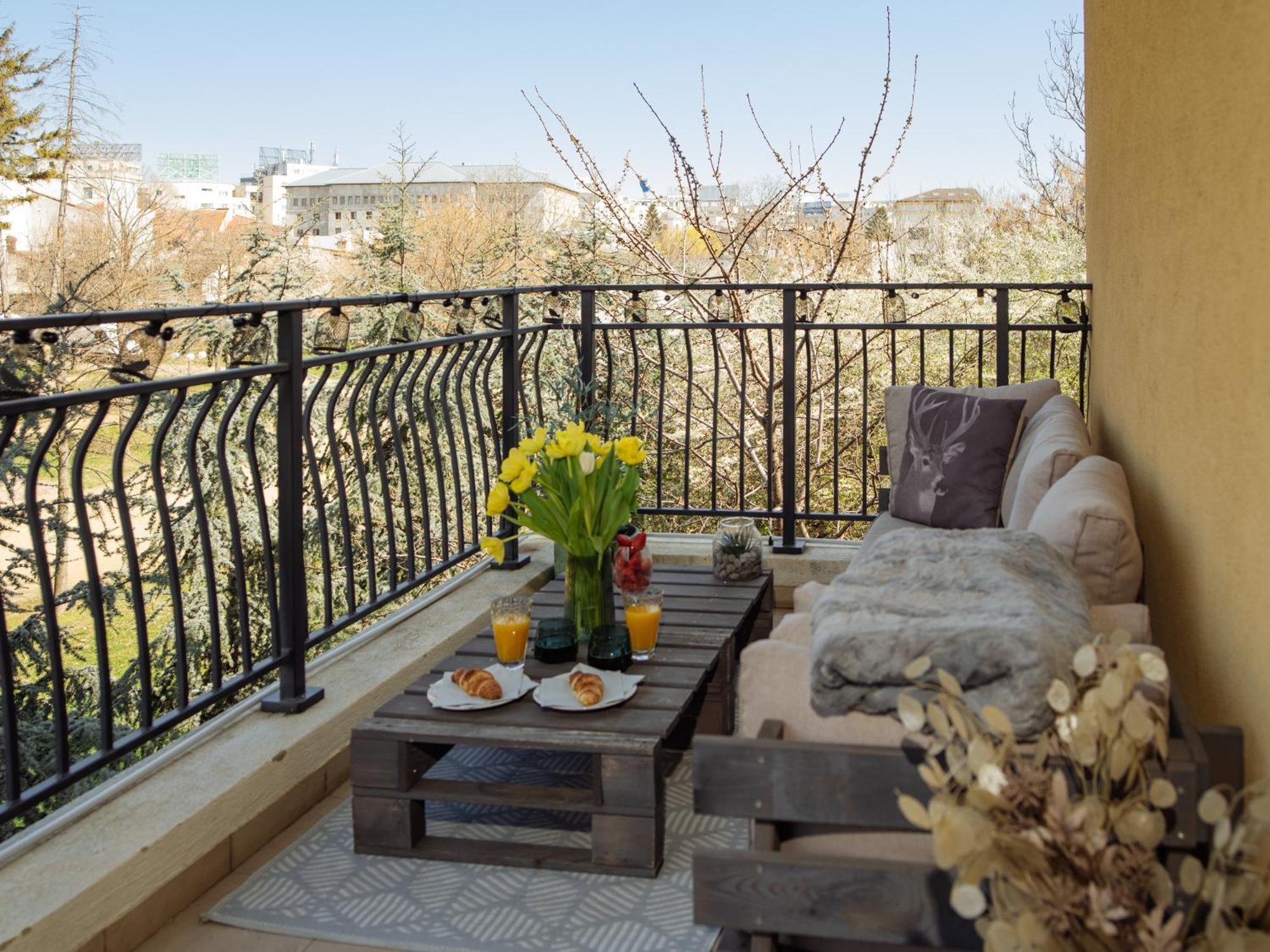 Quiet With Terrace View * Bucareste