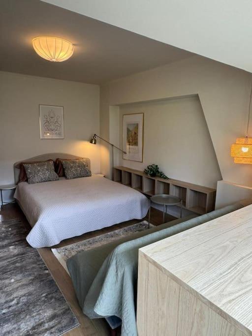 Luxury Near Square * Bucareste