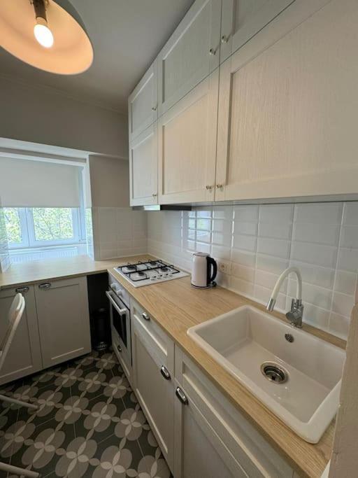 Apartament Luxury Near Square Bucureşti