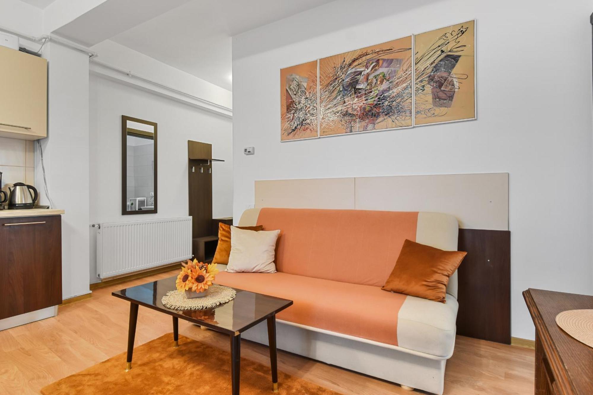 Apartamento Sabinelor 79 *