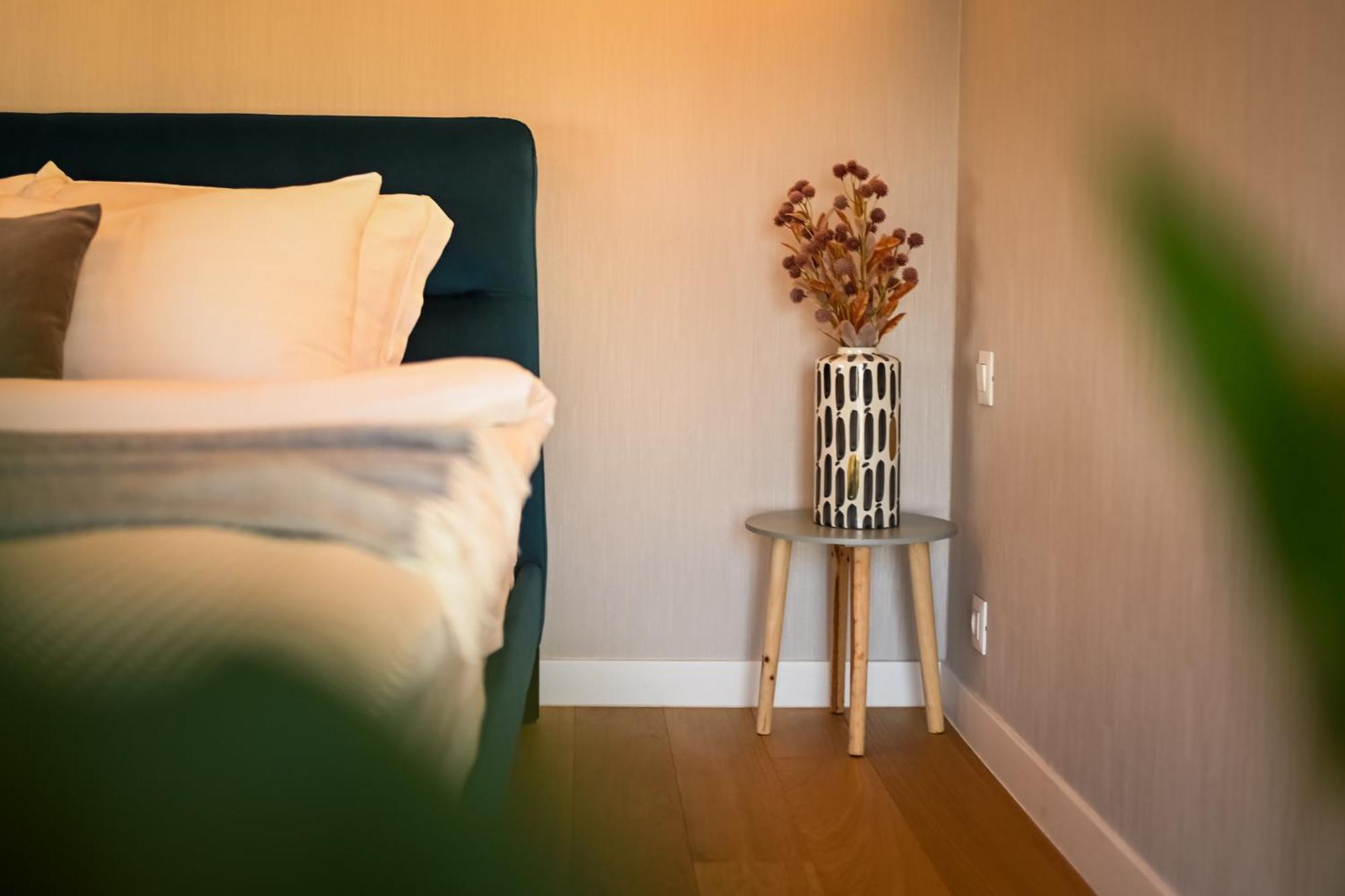 Apartment One Verdi Park Exclusive - Panoramic View & Private Parking *