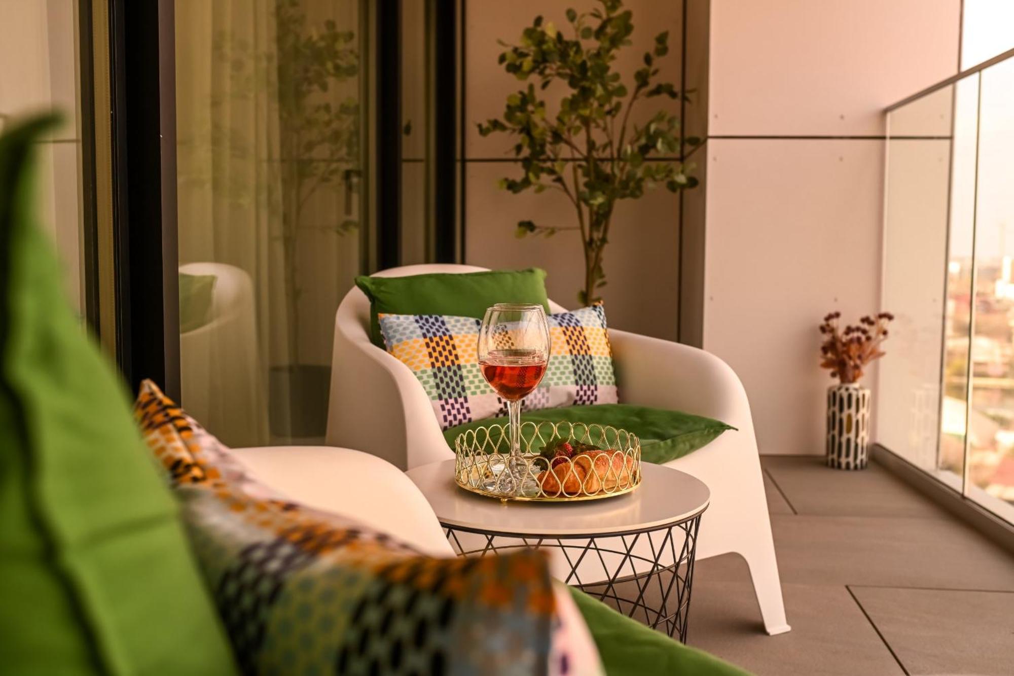 One Verdi Park Exclusive - Panoramic View & Private Parking *