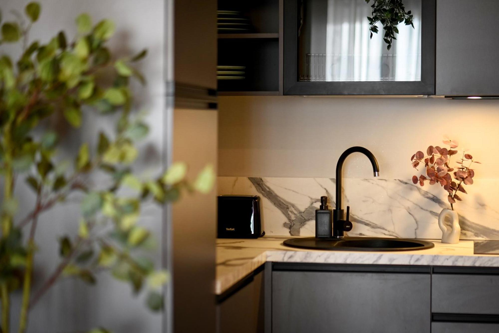 One Verdi Park Exclusive - Panoramic View & Private Parking Apartment Bucharest