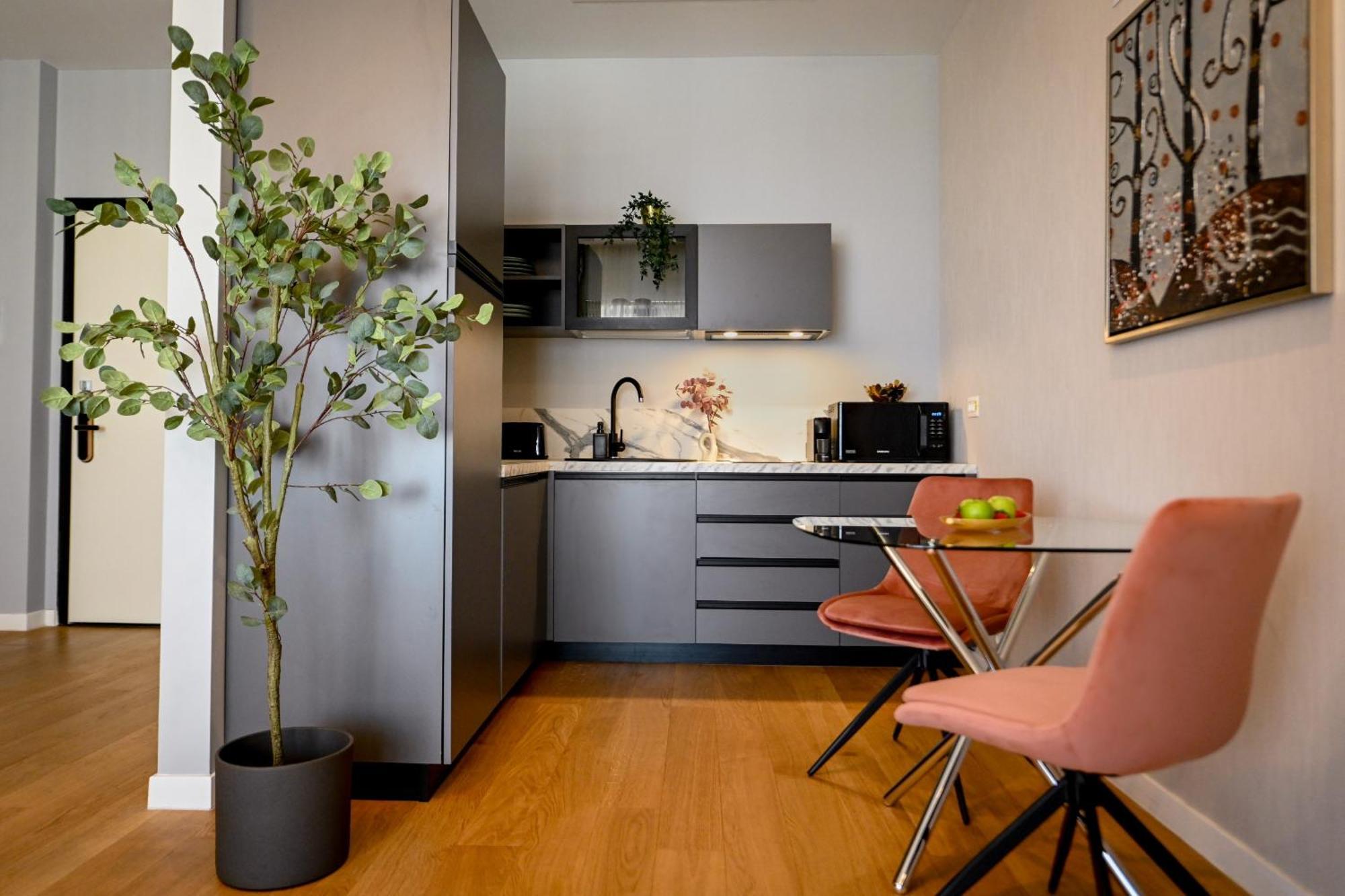 Apartment One Verdi Park Exclusive - Panoramic View & Private Parking Bucharest