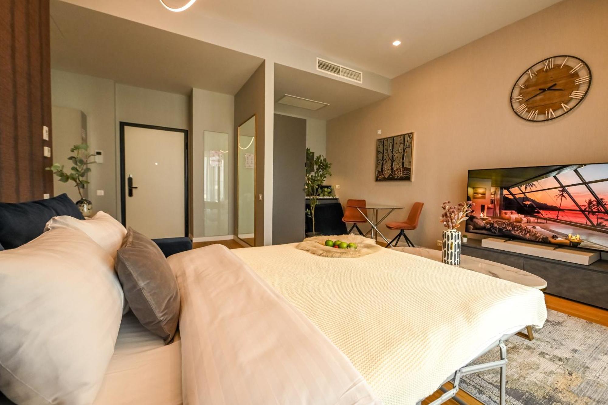 One Verdi Park Exclusive - Panoramic View & Private Parking *