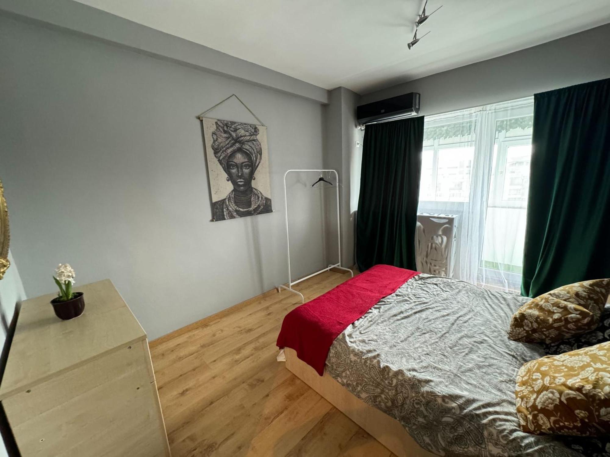 City Center Vintage Flat Apartment Bucharest
