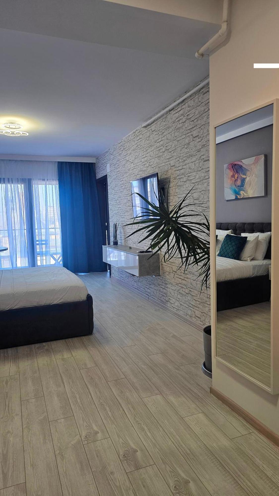 Apartment One Fancy