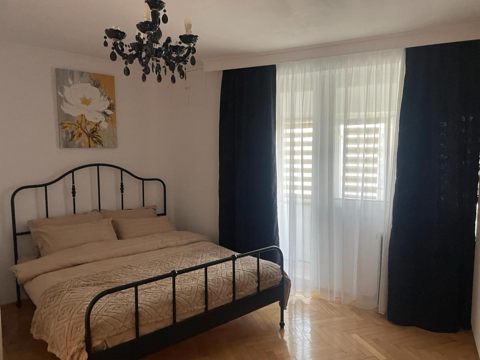 Apartament Emm - 100m Parc Si Metrou Tinererului