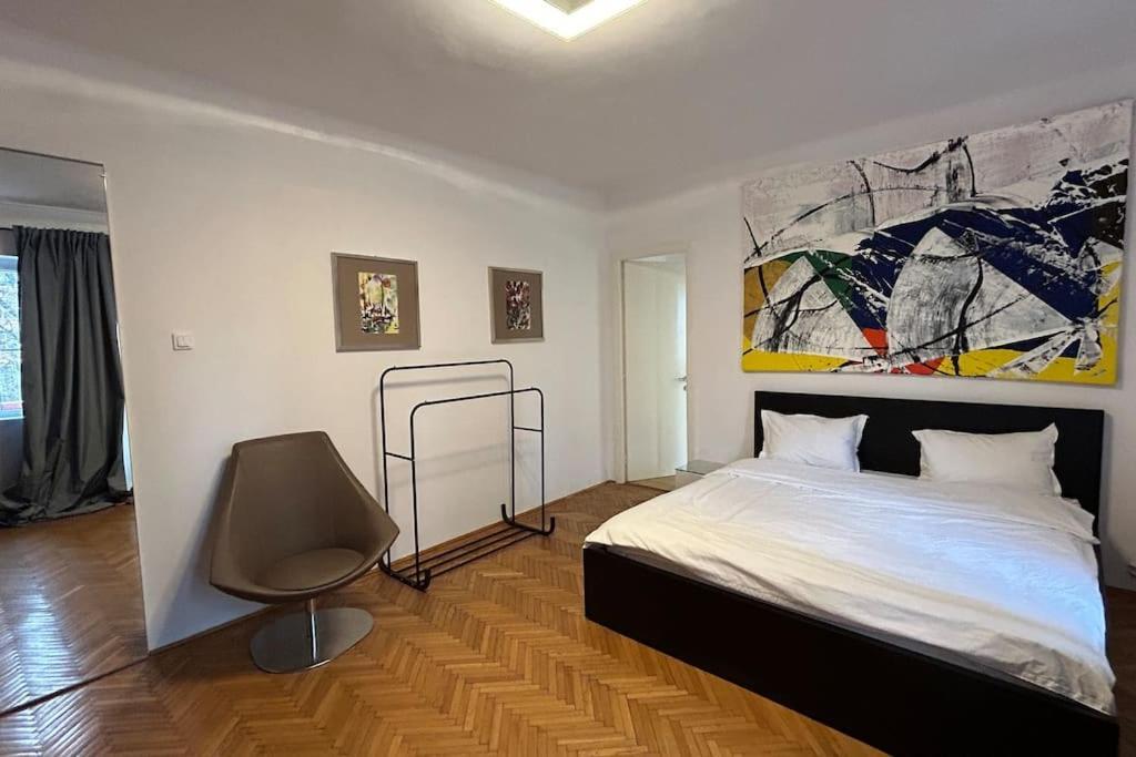 Victoriei Gateway Retreat *
