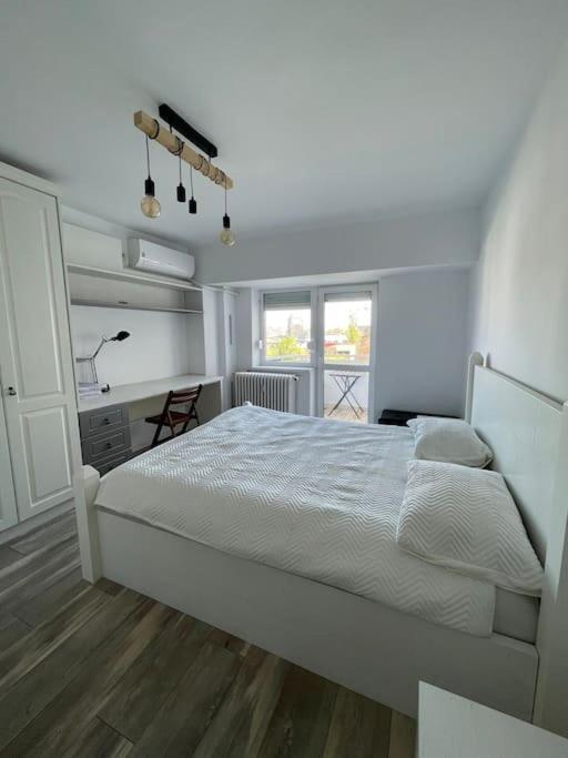 Glow - Downtown Charm Apartment *