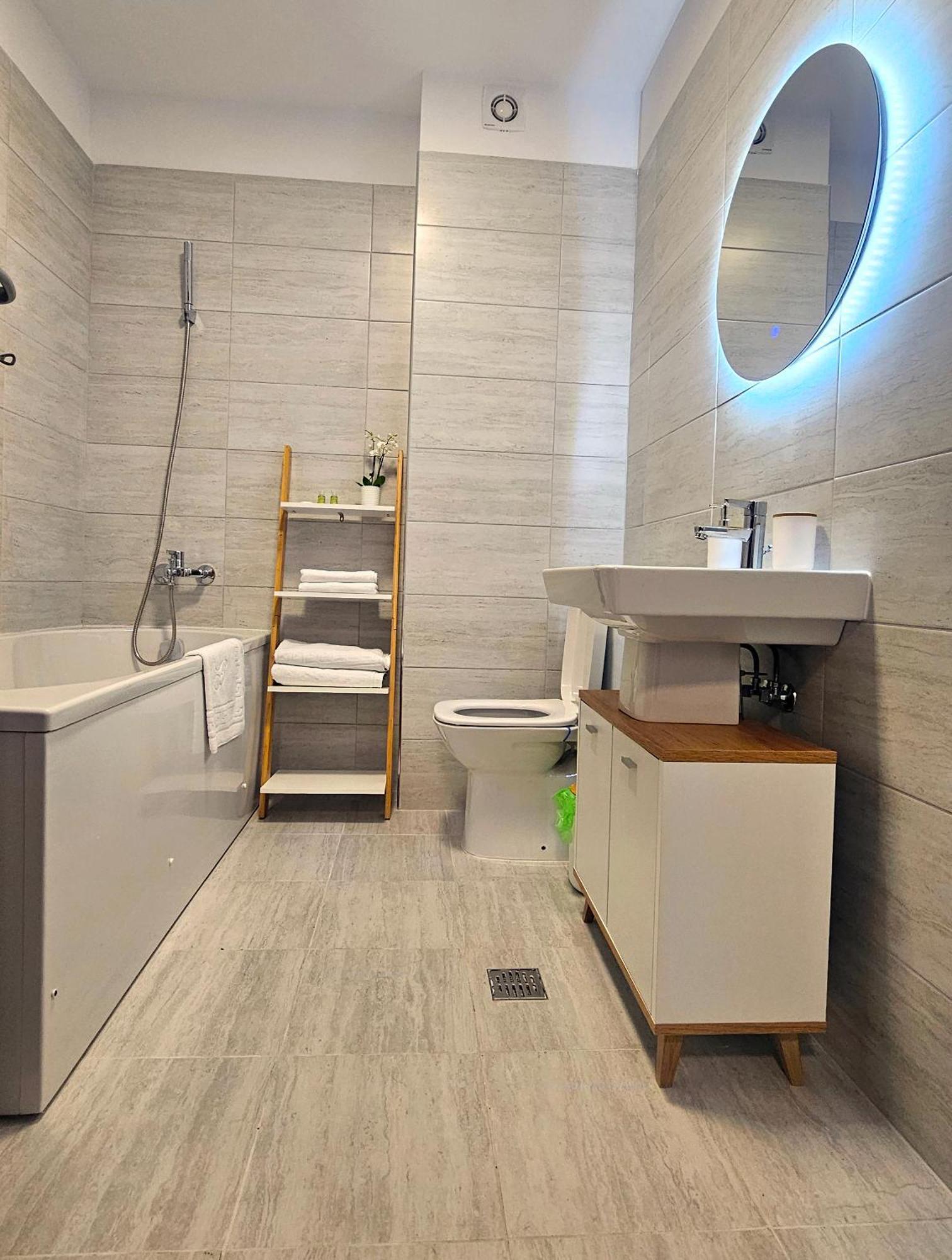 One Fancy Apartment *