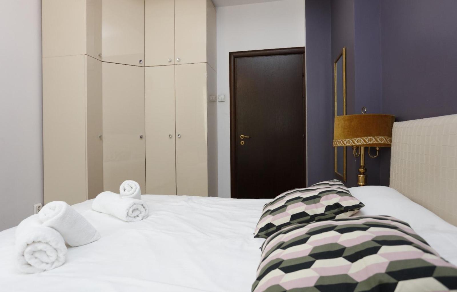 Apartment Vibrant Victoriei *