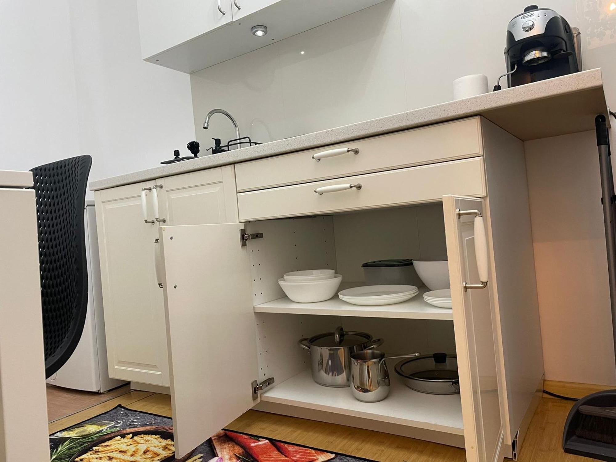 Apartament Emm - 100m Parc Si Metrou Tinererului Bucureşti