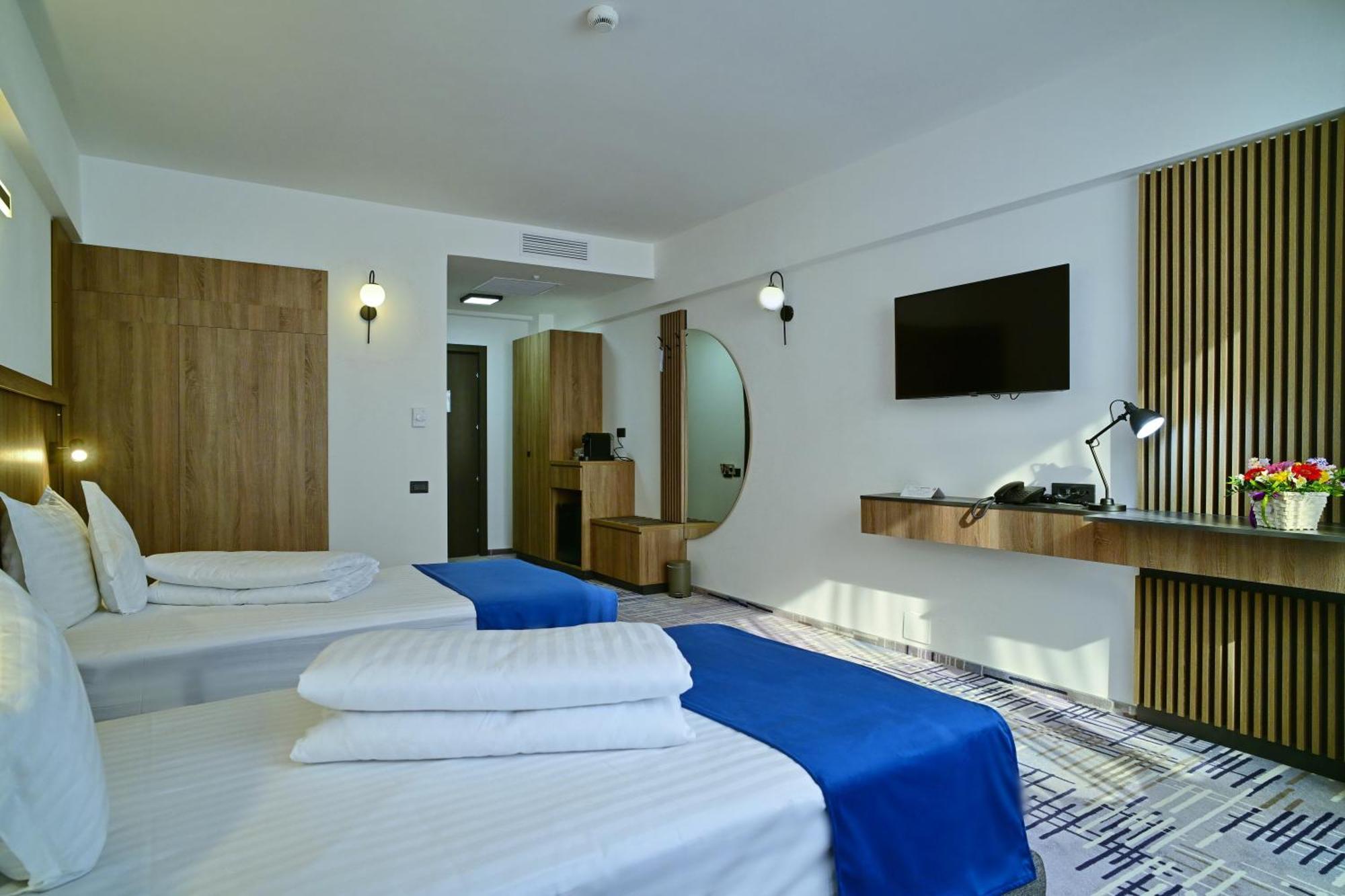 Sir Royal Hotel 4*