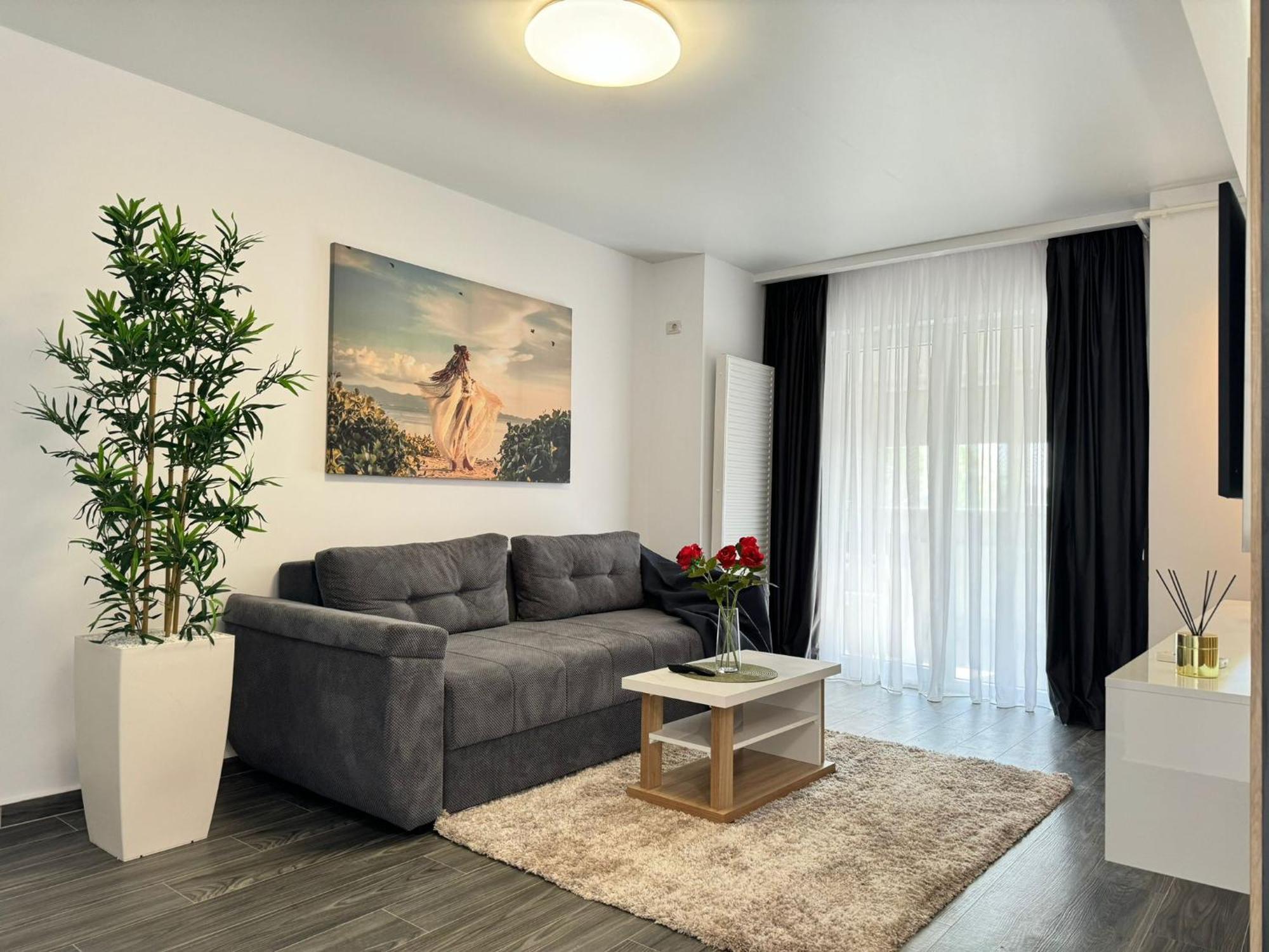 Address Towers By Glam With Parking