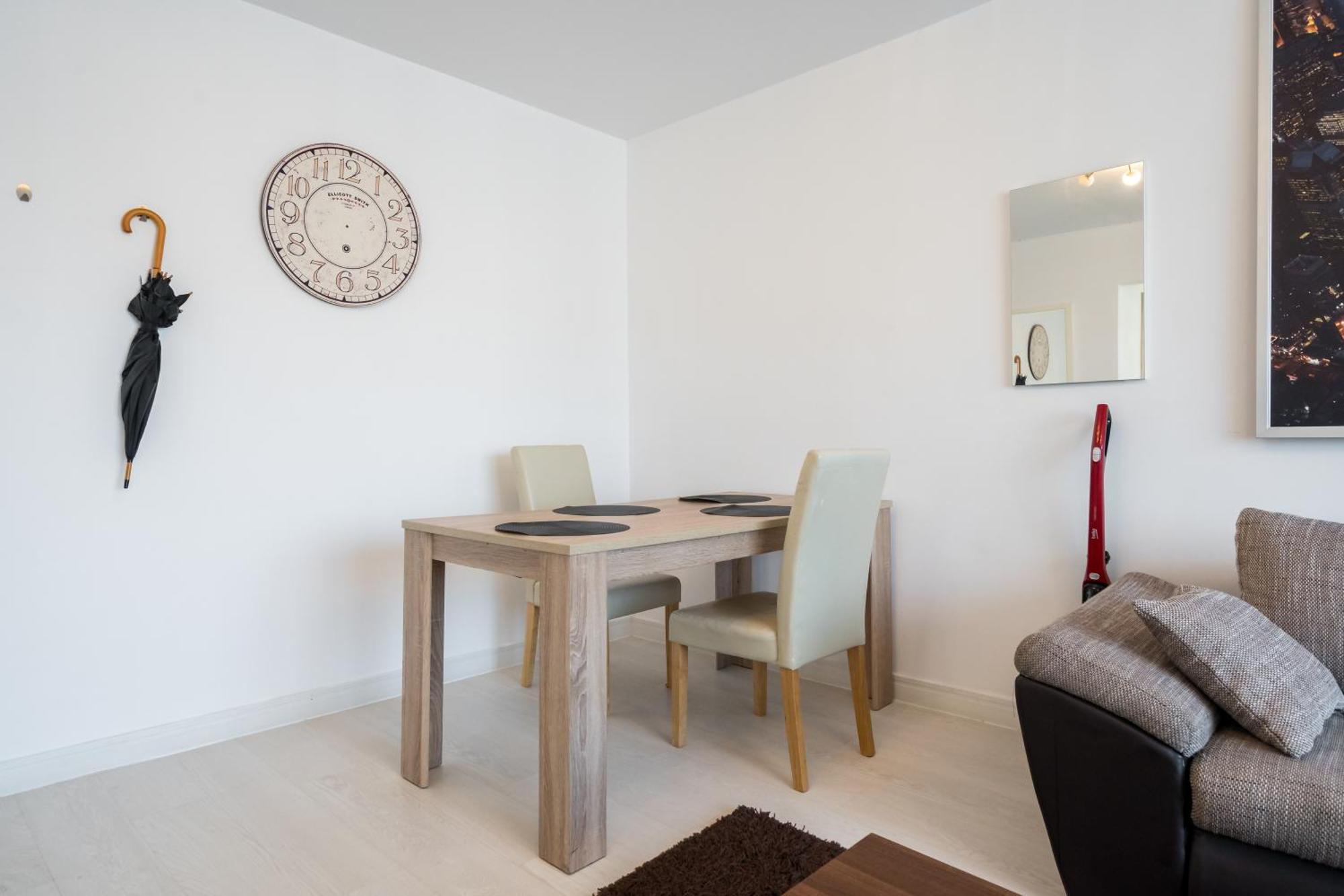 Location With Iconic View - Sala Palatului Apartment *