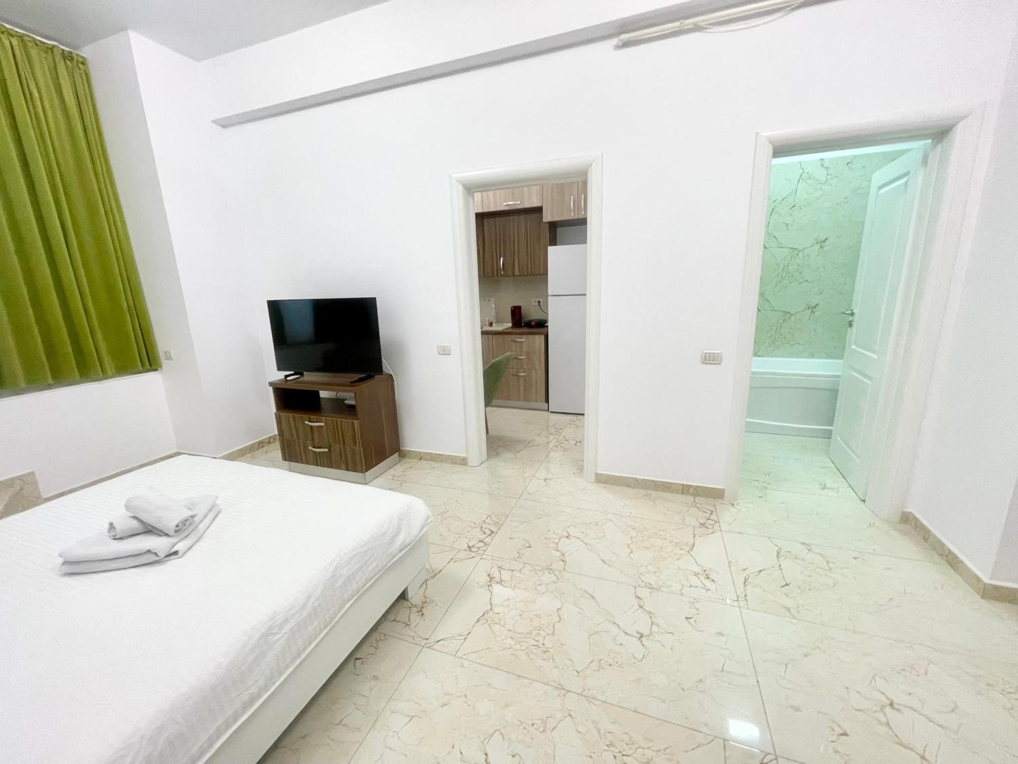 Adress Cd22 Bucharest