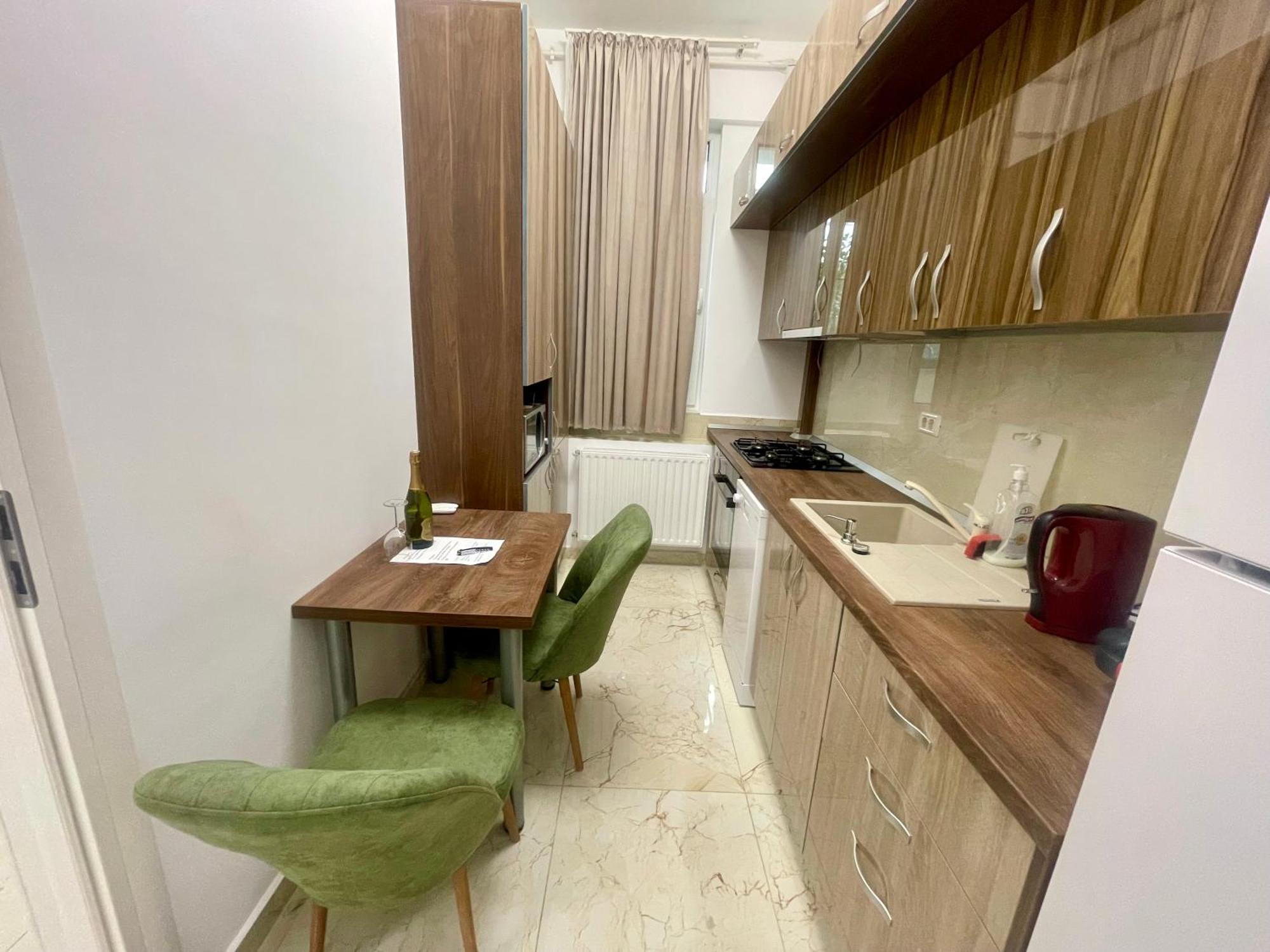 Adress Cd22 Apartment Bucharest