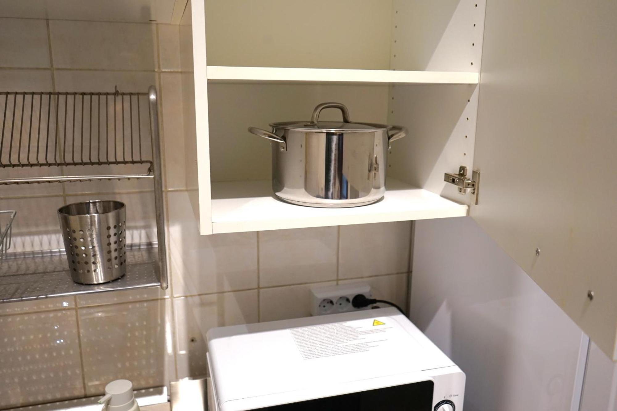 Spacious 3br, 2bt With 5 Balconies Apartment