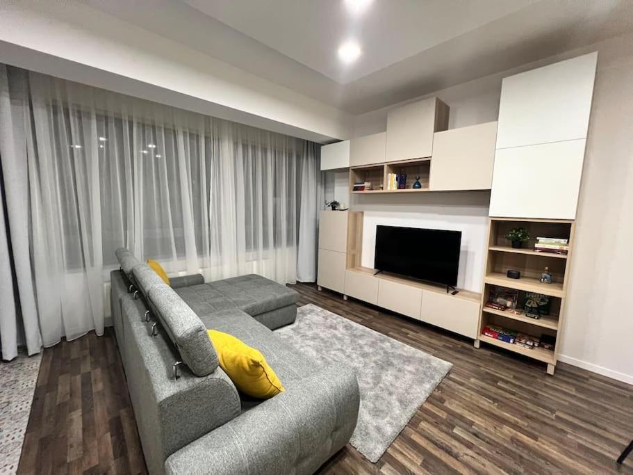 Stylish Newly Renovated Feels Like Second *