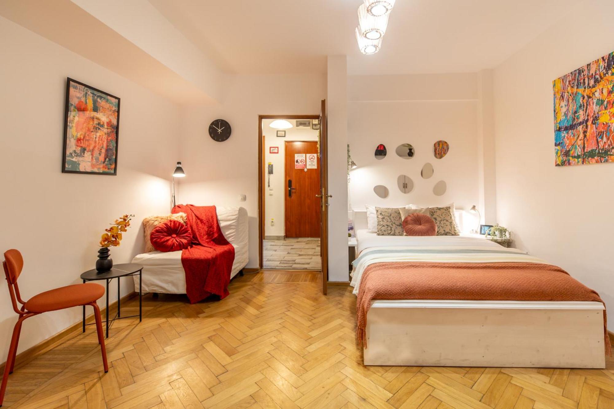 Apartament 2br At Piata Natiunilor Unite: Perfect For Center *