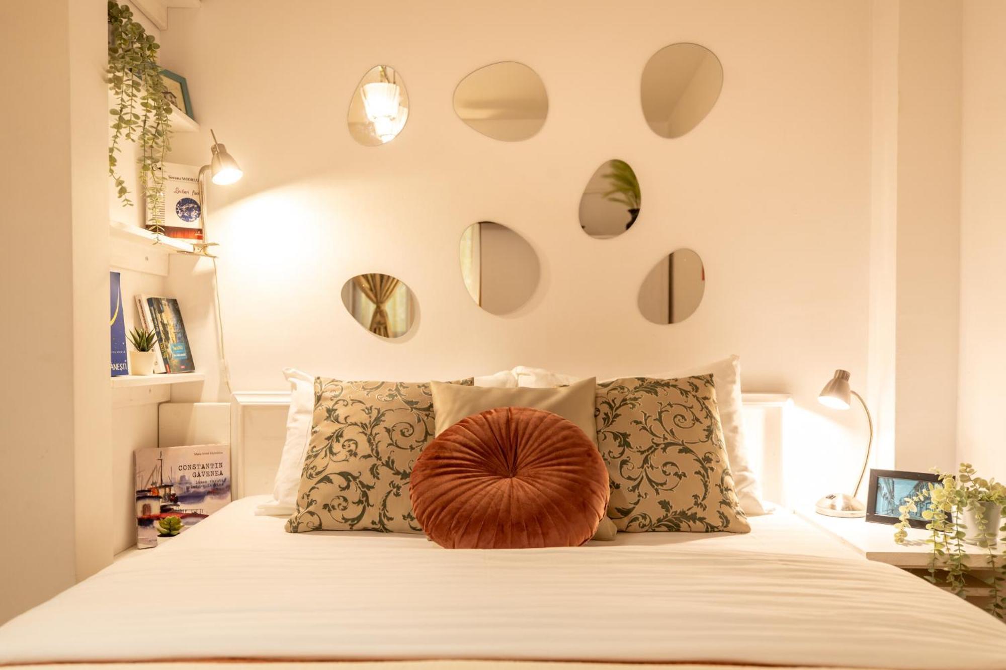 2br At Piata Natiunilor Unite: Perfect For Center Apartament