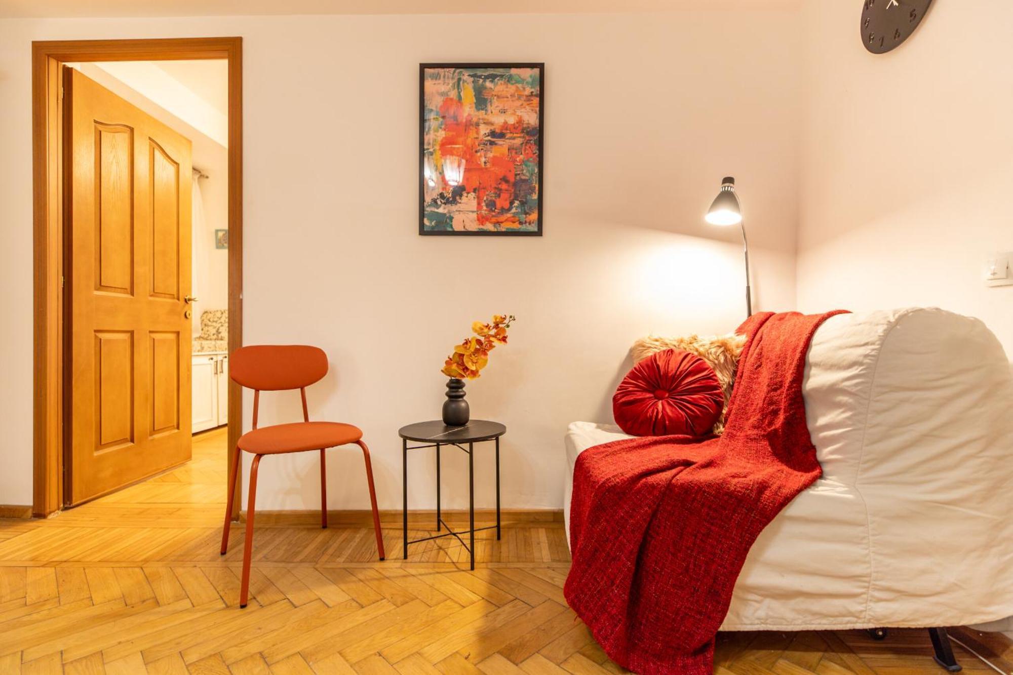 2br At Piata Natiunilor Unite: Perfect For Center Apartament Bucureşti