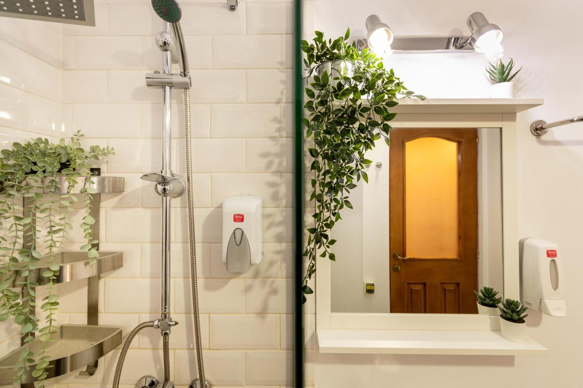 2br At Piata Natiunilor Unite: Perfect For Center *