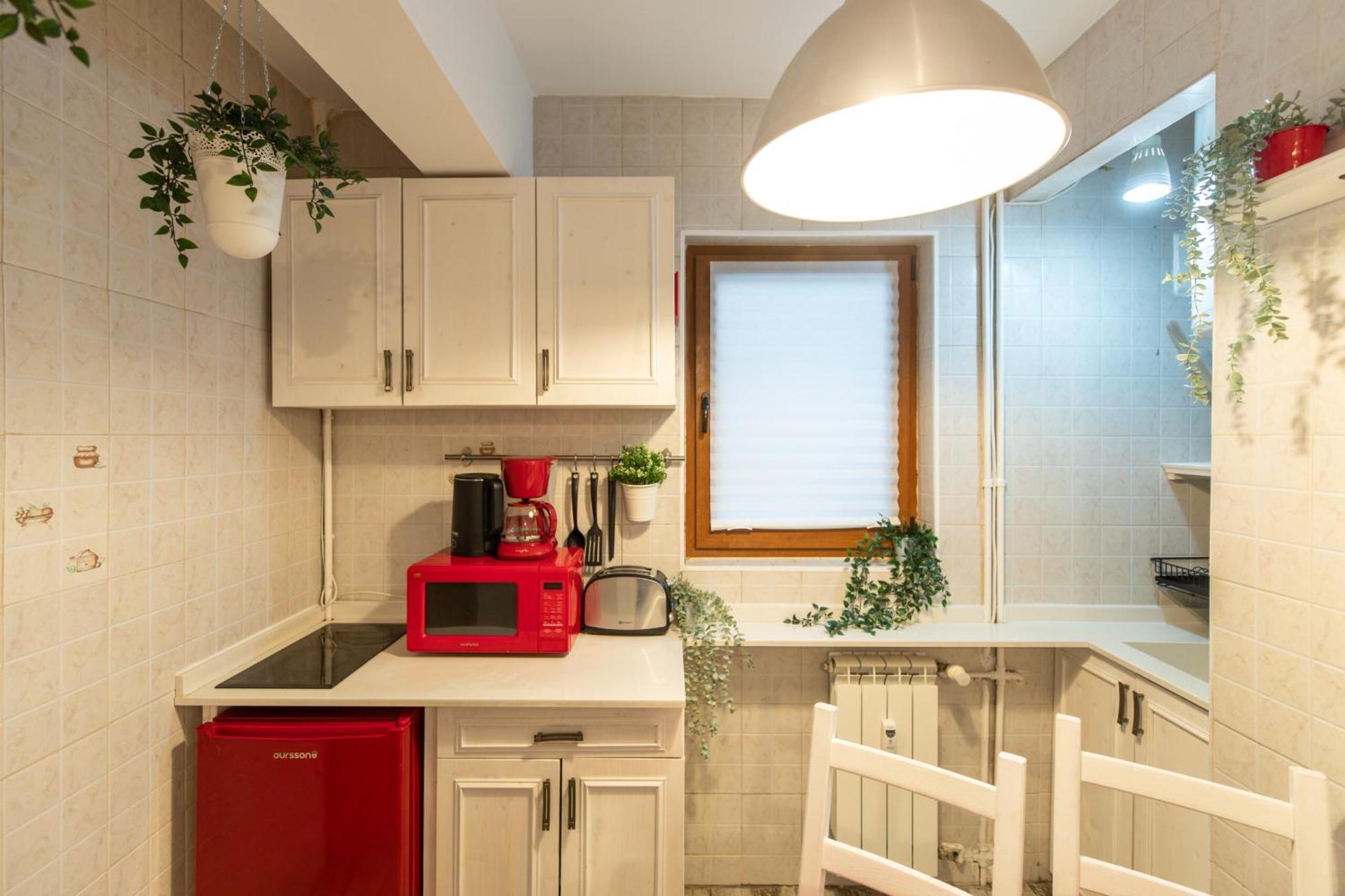 Apartament 2br At Piata Natiunilor Unite: Perfect For Center Bucureşti