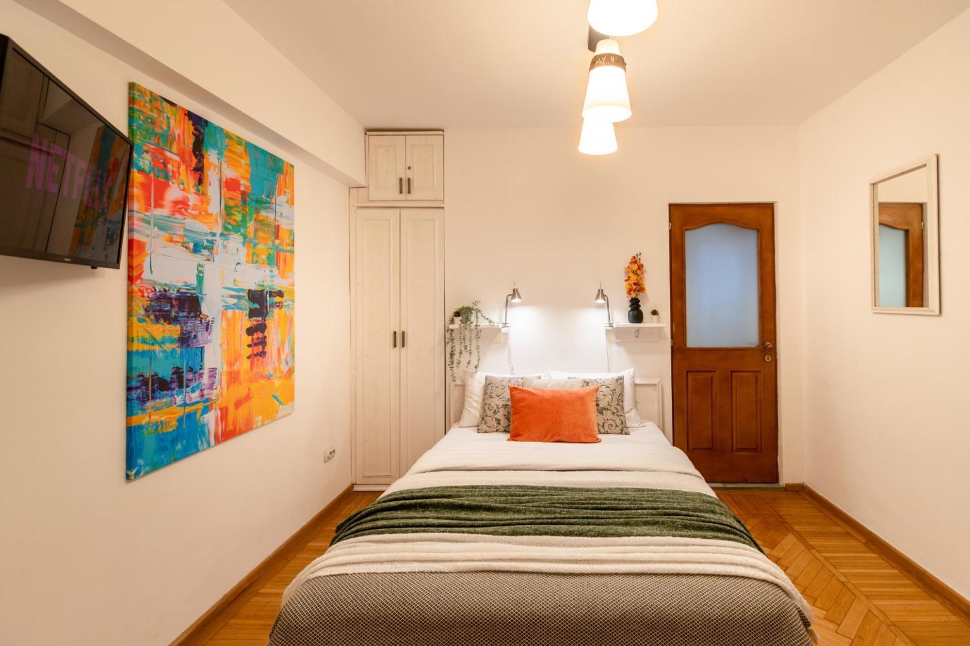 2br At Piata Natiunilor Unite: Perfect For Center * Bucureşti