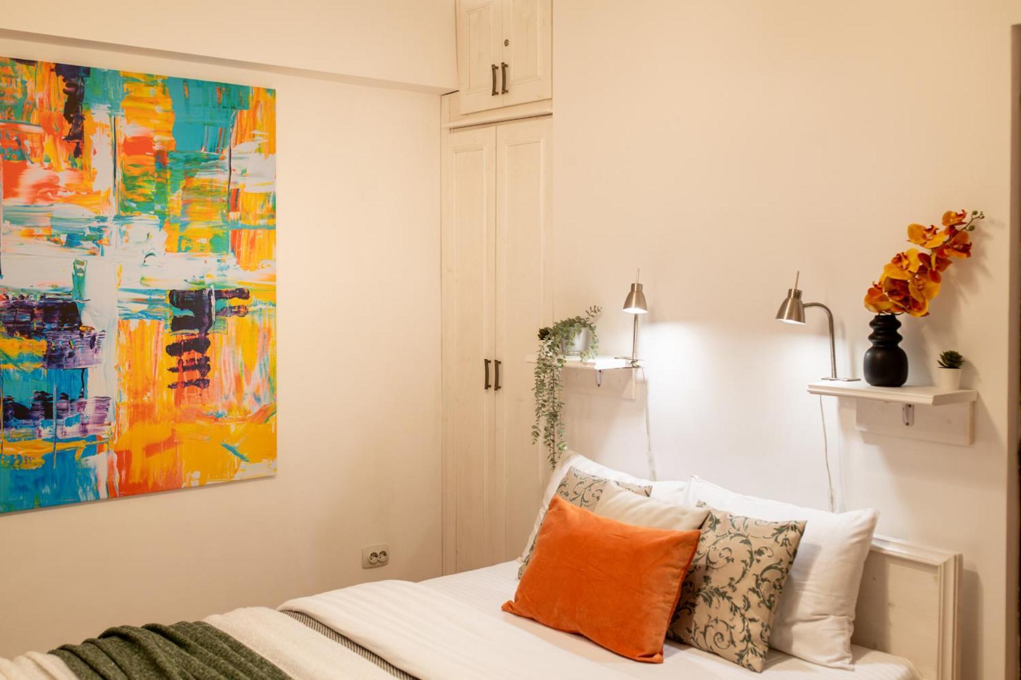 2br At Piata Natiunilor Unite: Perfect For Center Apartament