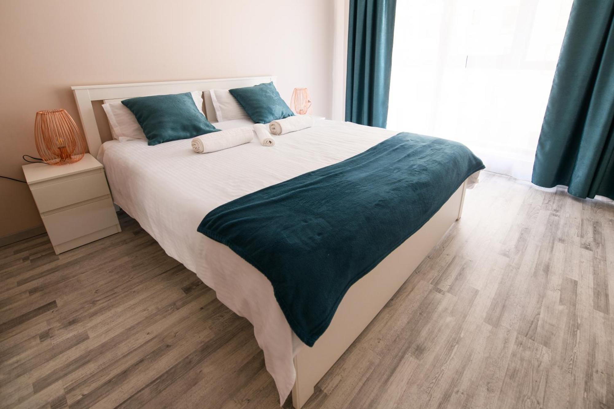 Coral Plaza Apartment