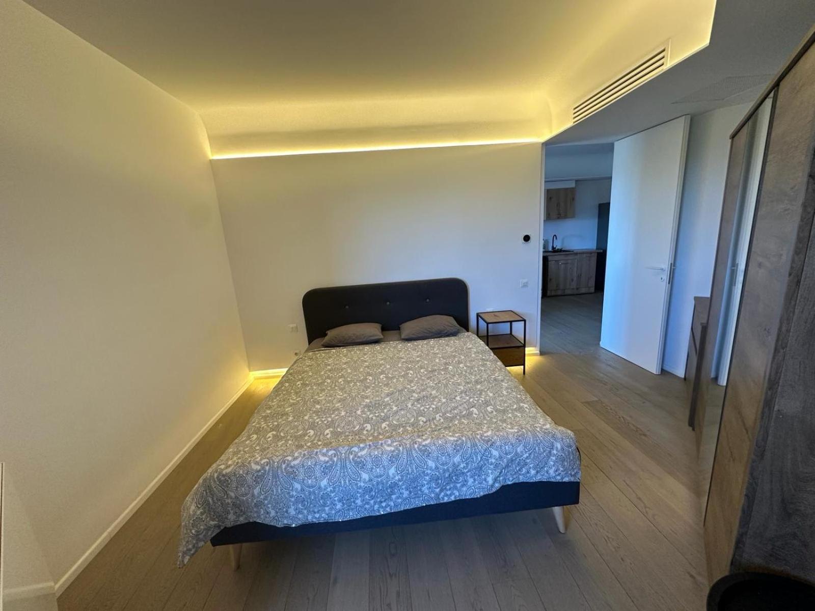 De Lux Apartamento Bucareste
