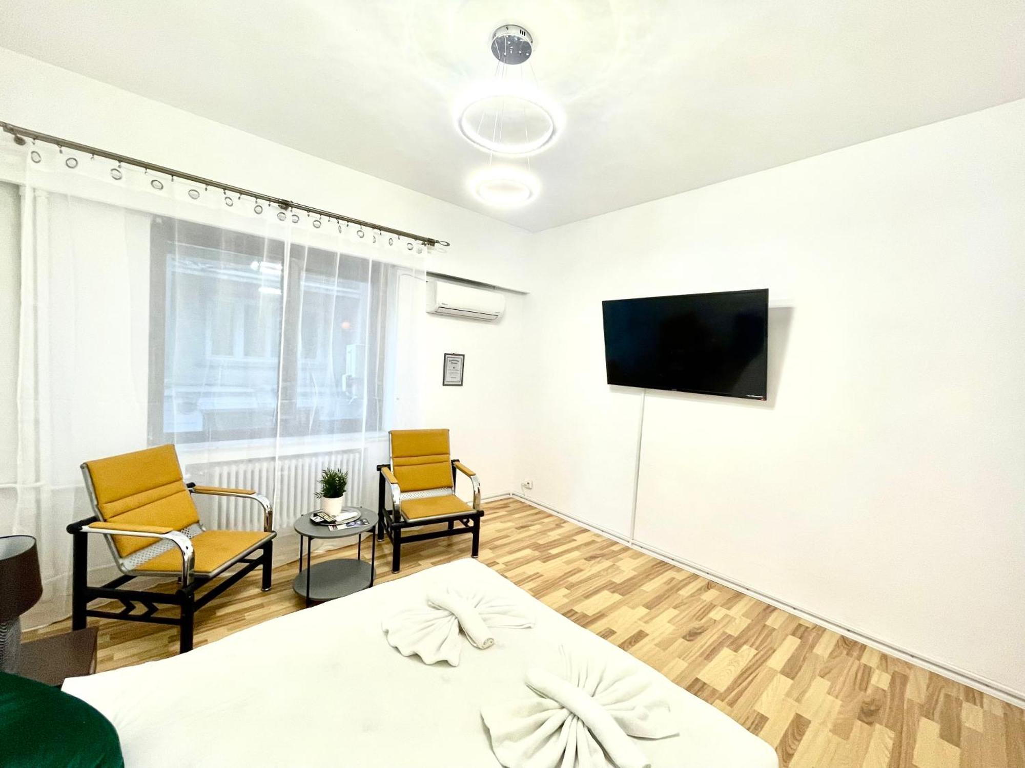 Old Tonitza Apartment
