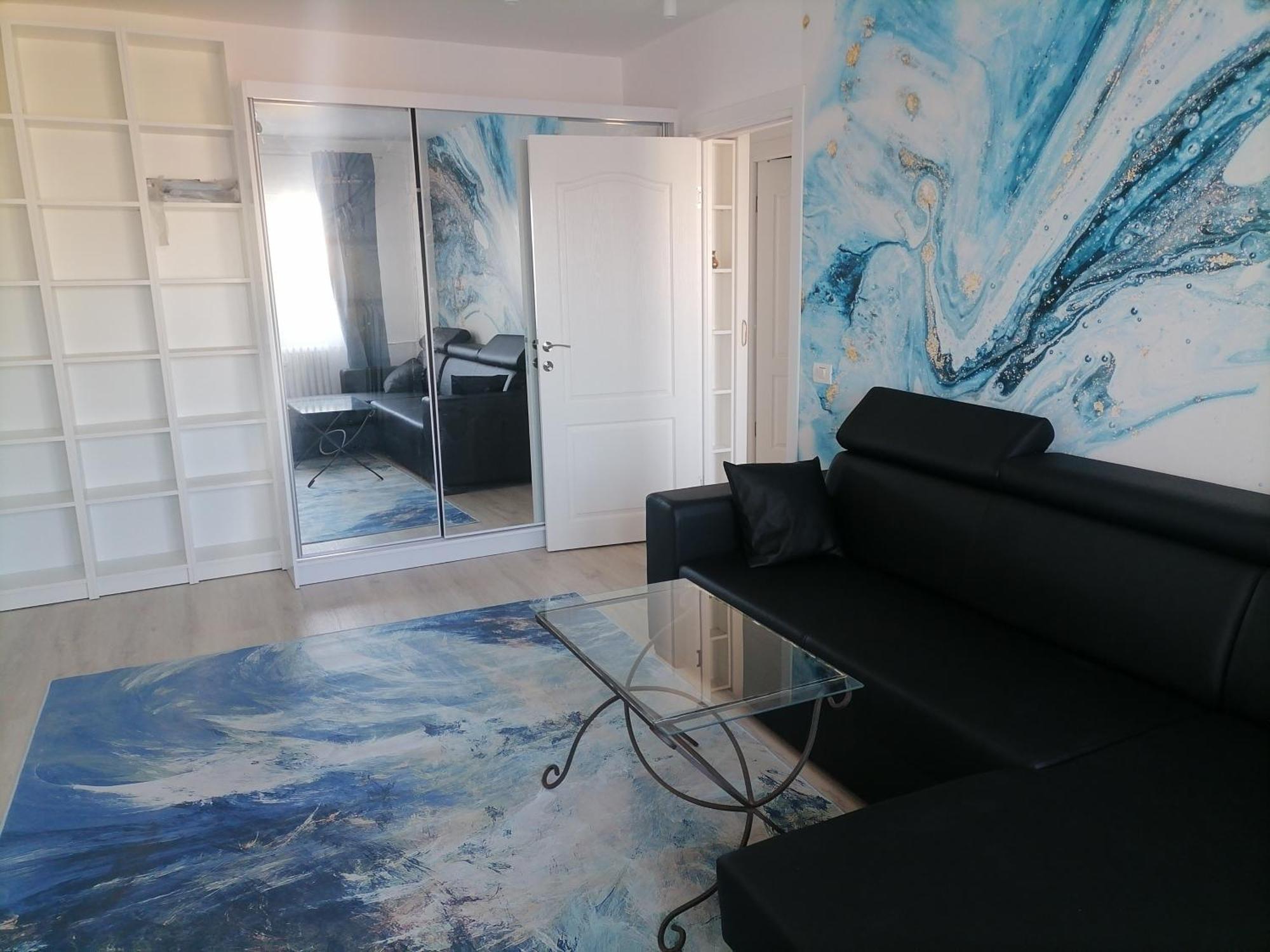 Apartment Luxury 4-rooms, 2-bathrooms, Obor Area