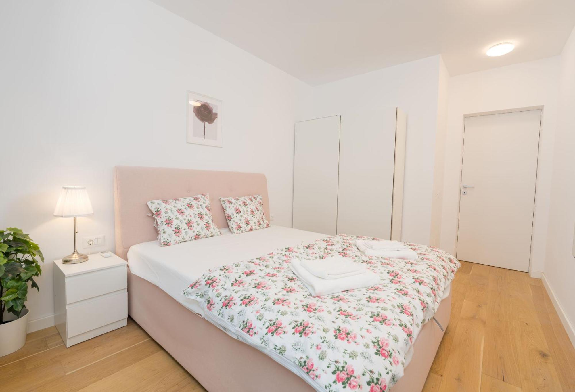 Apartment Promenada Puzi Place Bucharest