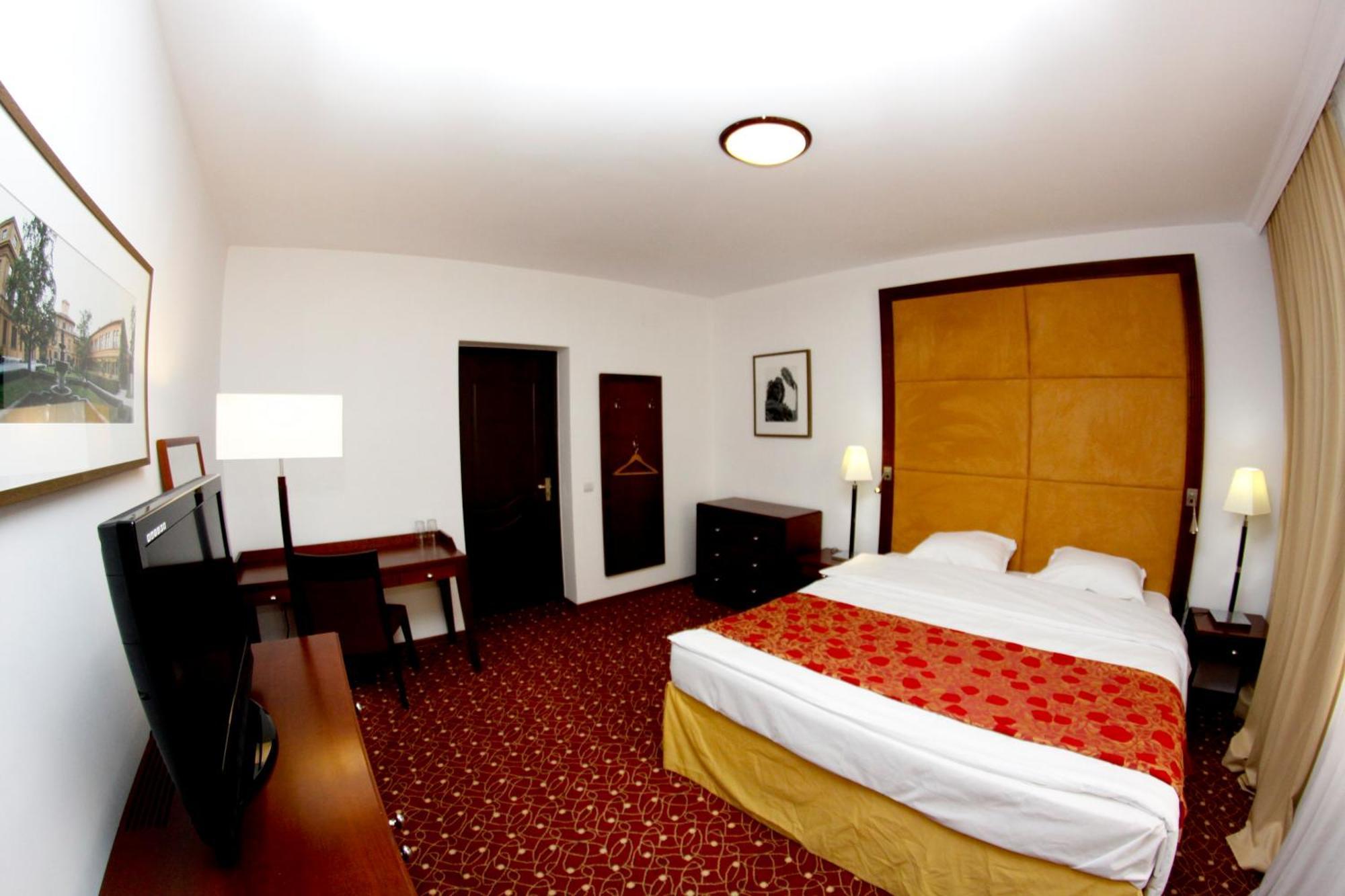 Hotel Visconti Militari Bucureşti